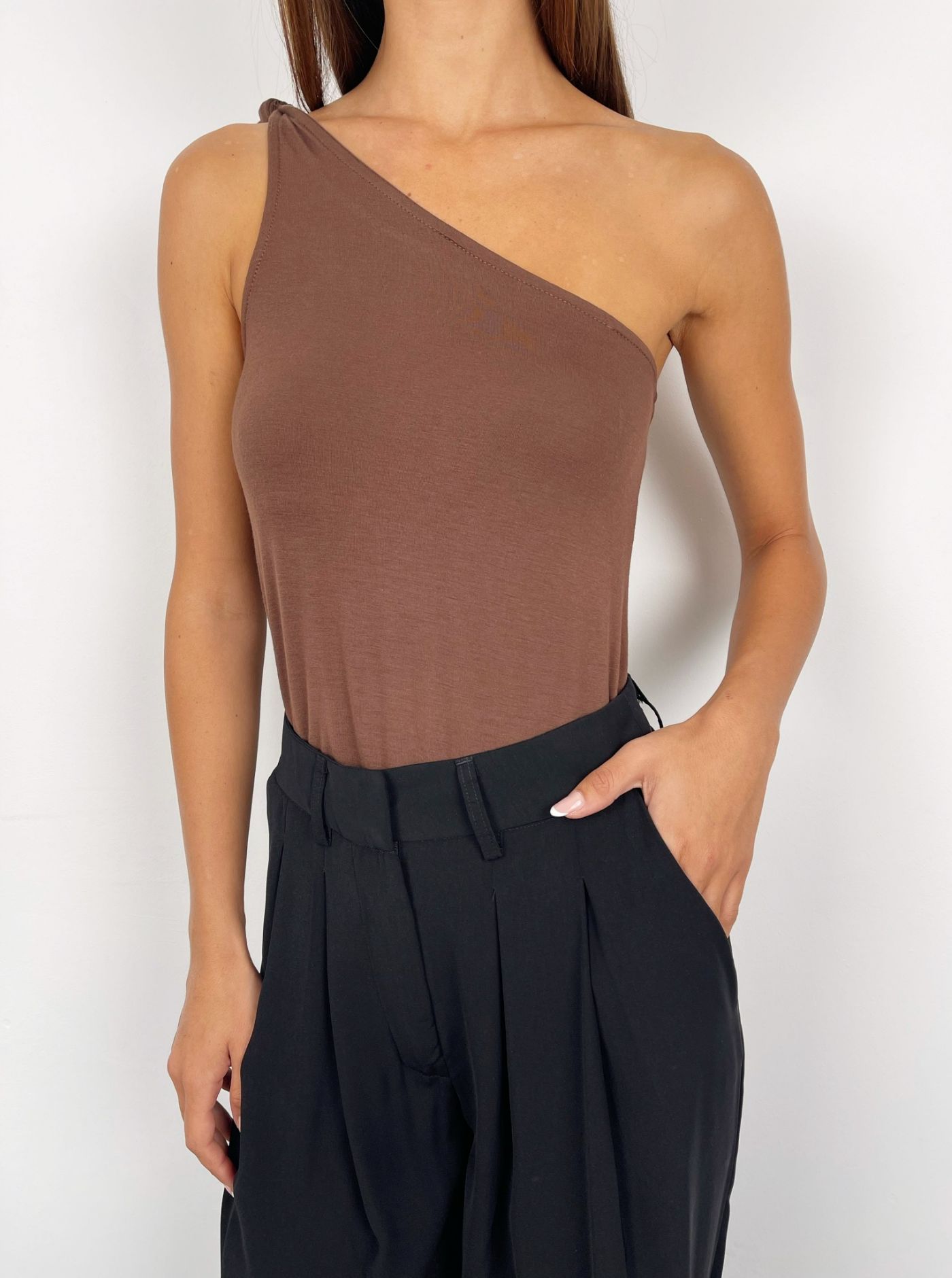 חולצת וואן שולדר קשירה - ITAY BRANDS