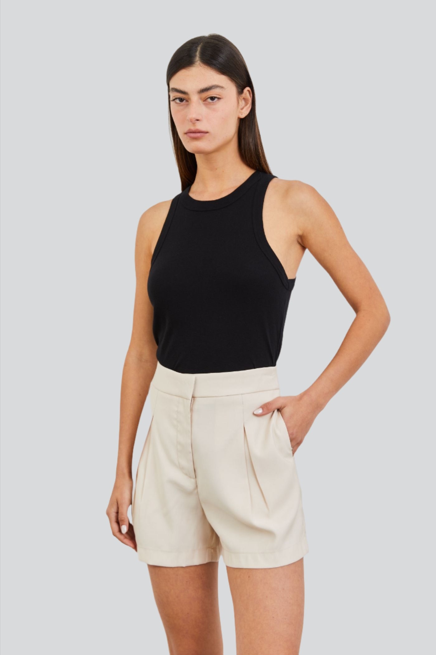 מכנסיים מחויטים קצרים - ITAY BRANDS