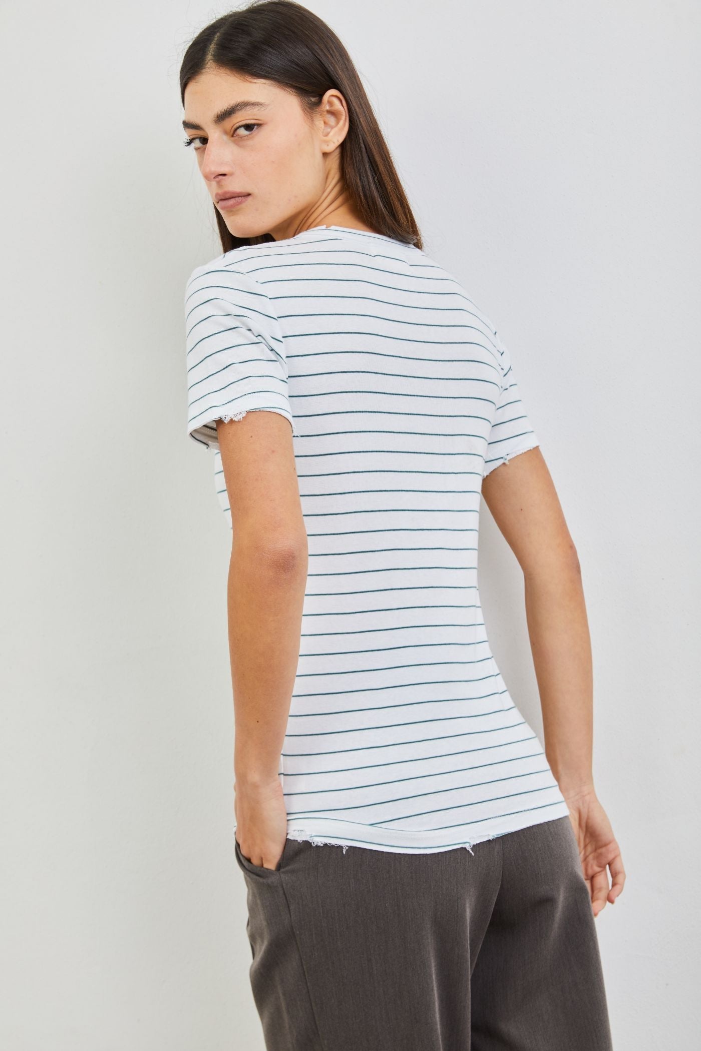 טי-שרט פסים בסיומת פרומה - ITAY BRANDS