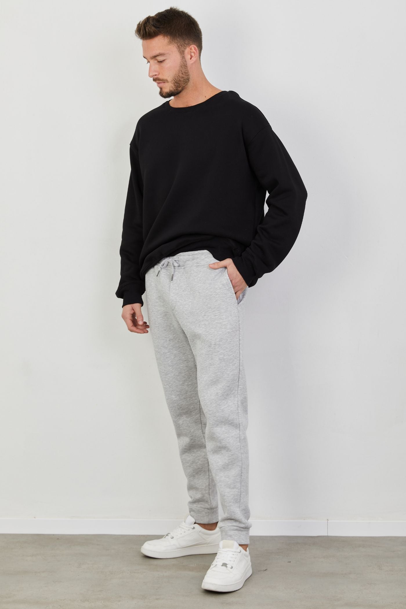 מכנסי טרנינג גזרה צרה - ITAY BRANDS