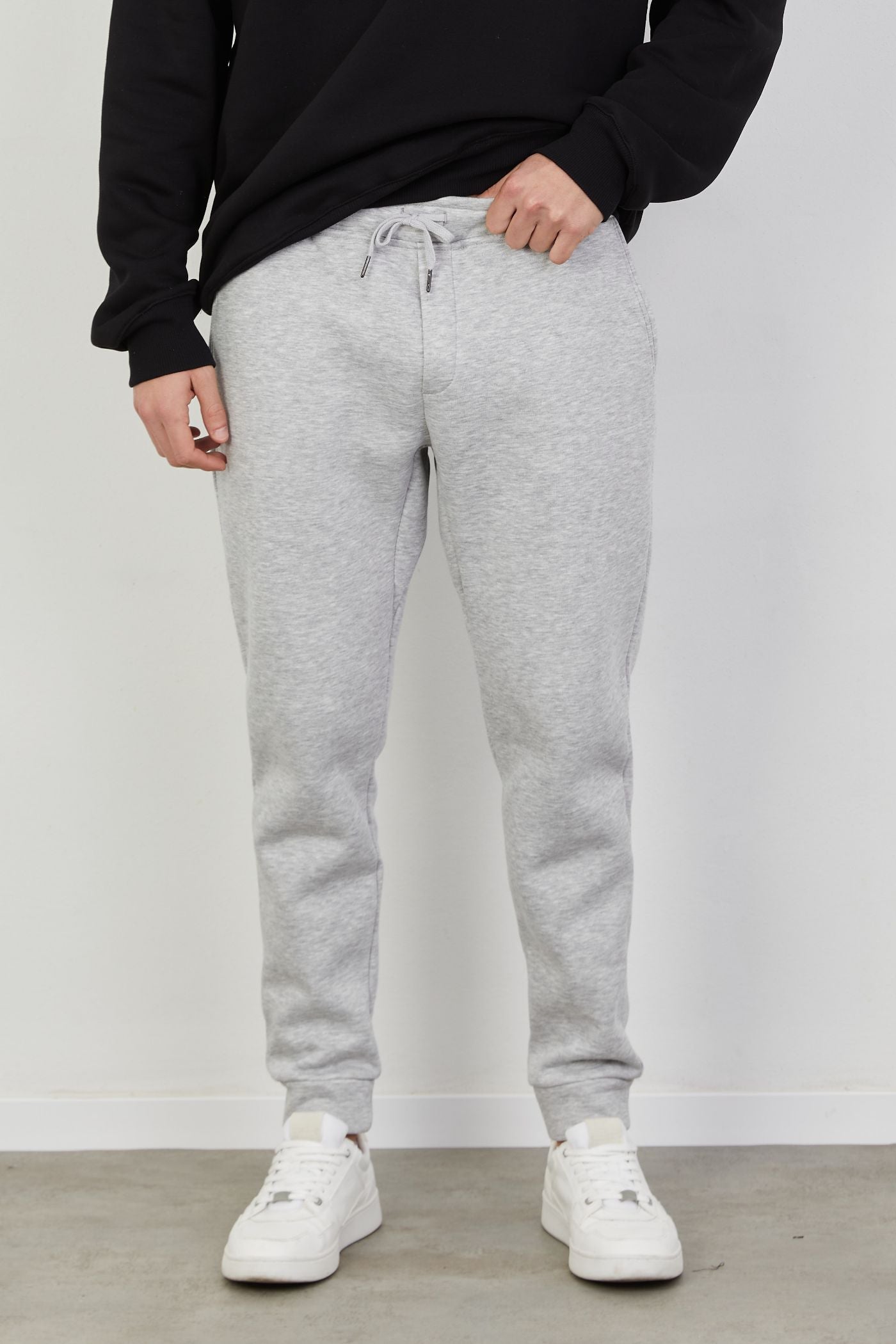 מכנסי טרנינג גזרה צרה - ITAY BRANDS