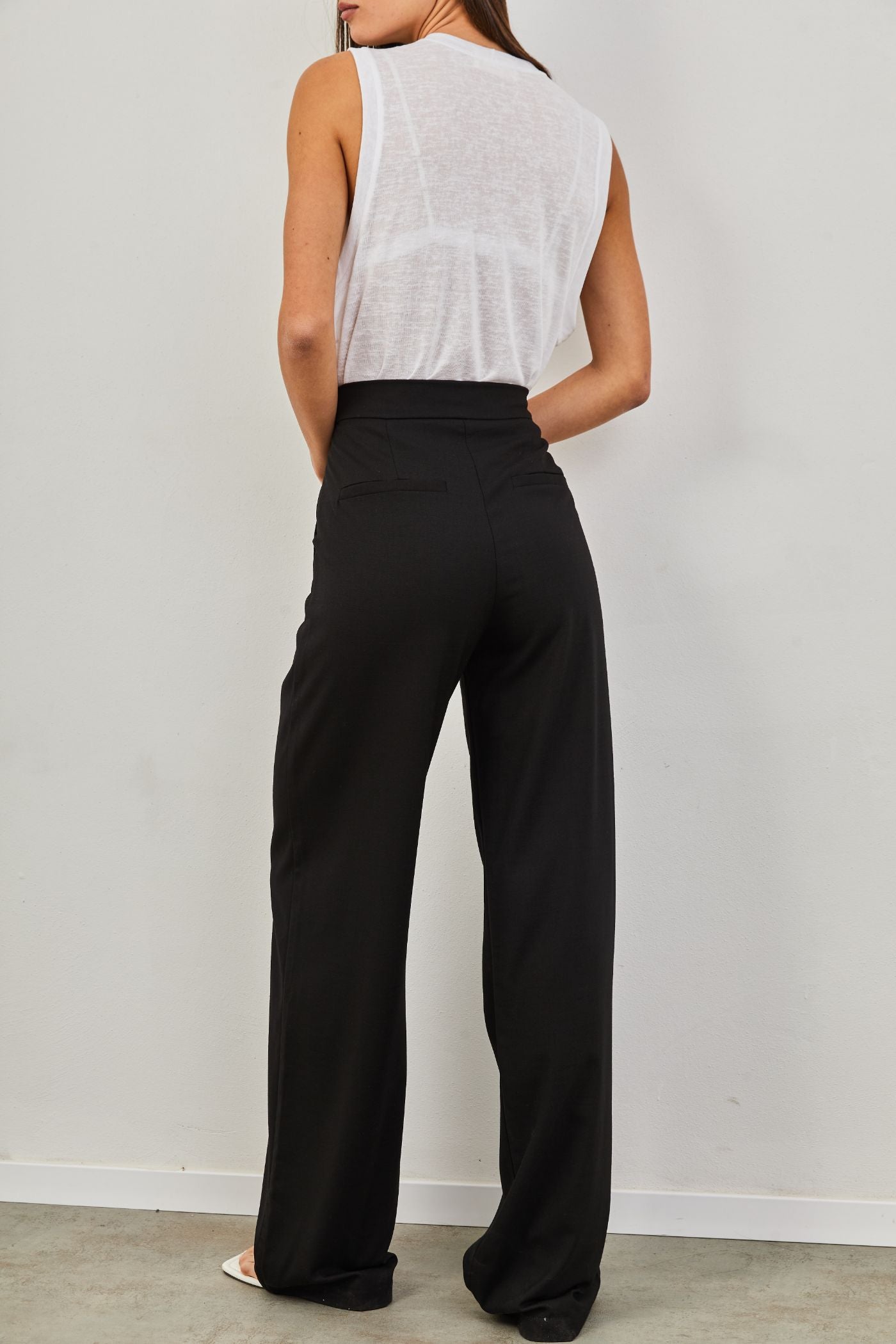 מכנסיים ארוכים מחויטים בסיומת רחבה - ITAY BRANDS