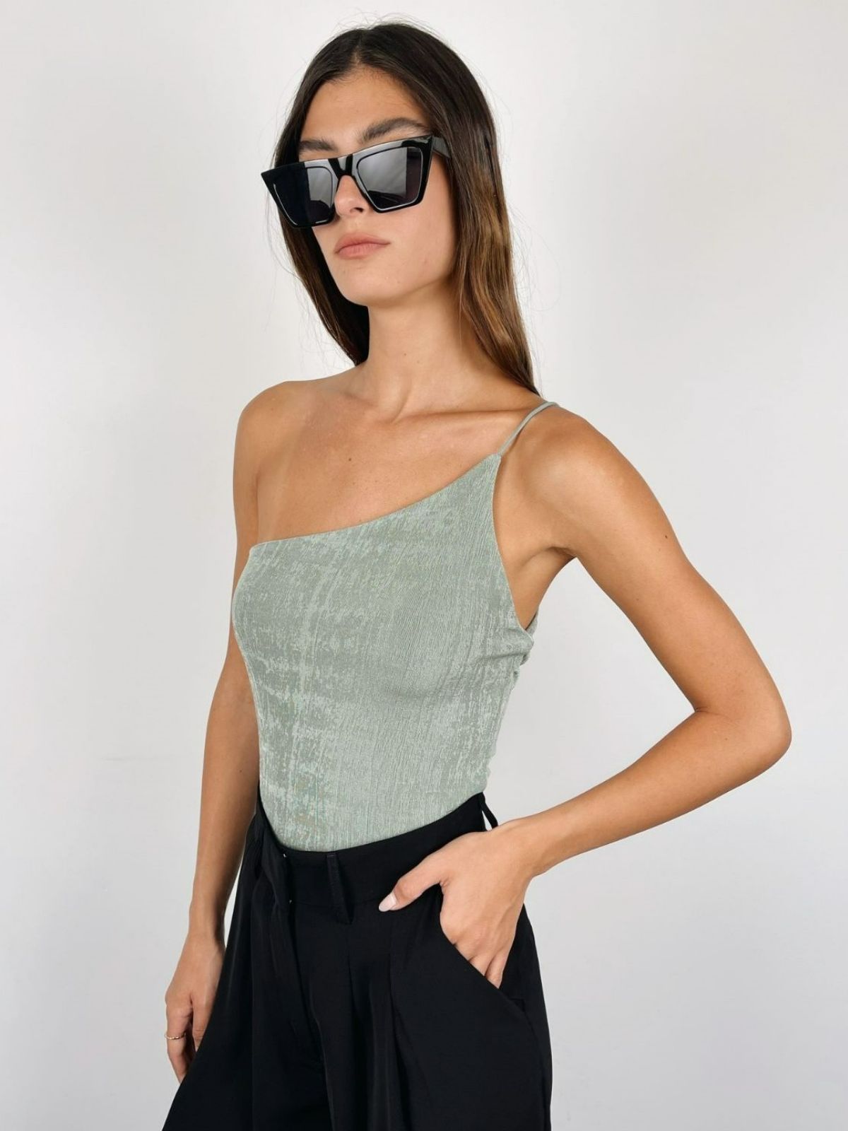 גופיית וואן שולדר טקסטורה - ITAY BRANDS