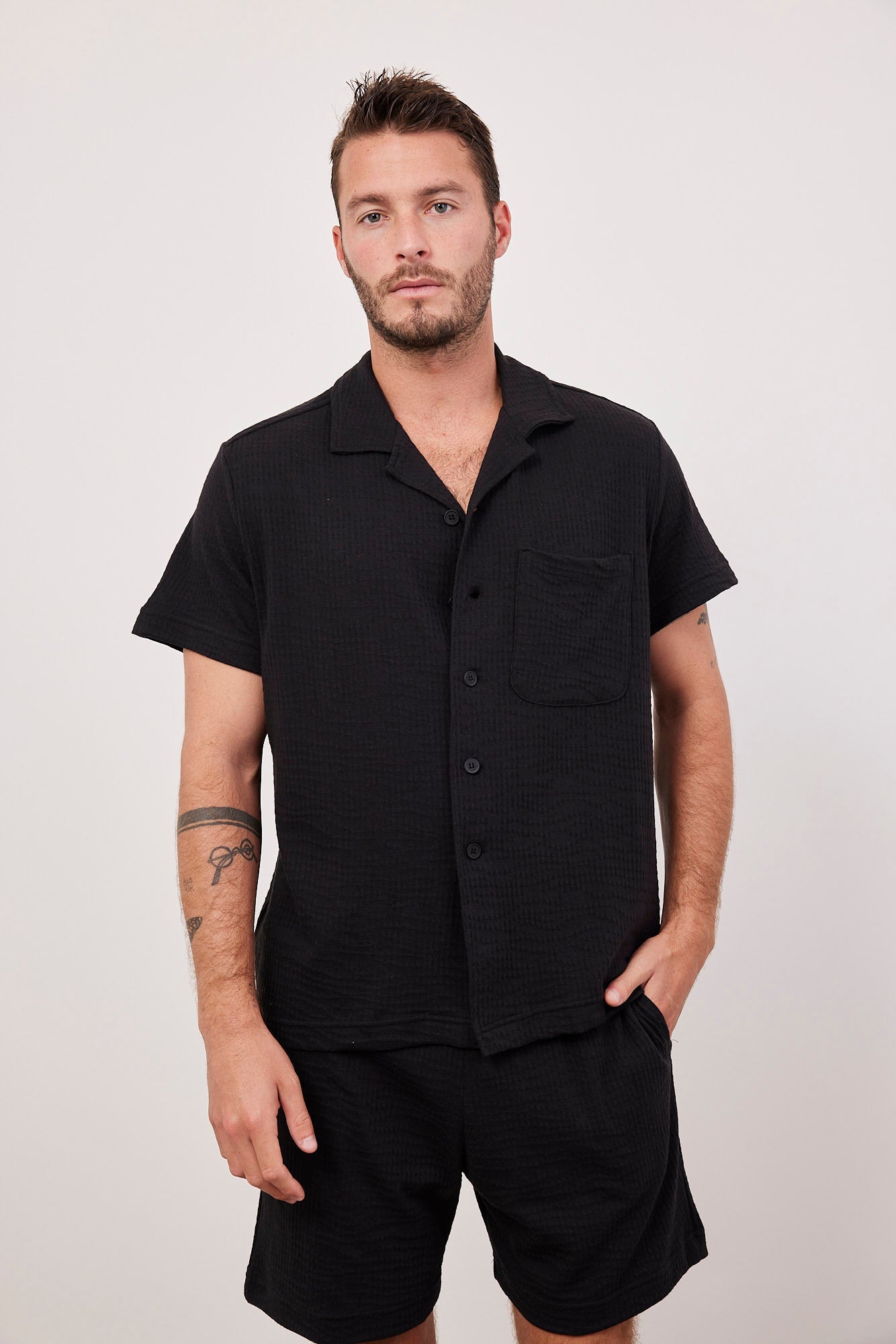 שורטס בטקסטורה - ITAY BRANDS