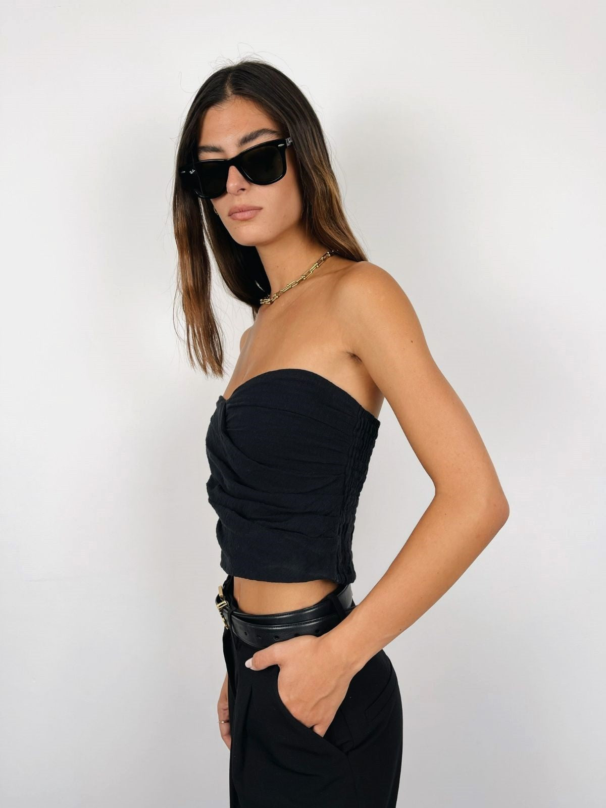 סטרפלס במראה פשתן בשילוב כיווצים - ITAY BRANDS