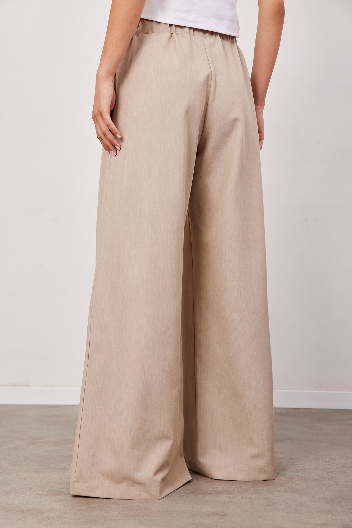 מכנסיים רחבים עם קשירה - ITAY BRANDS