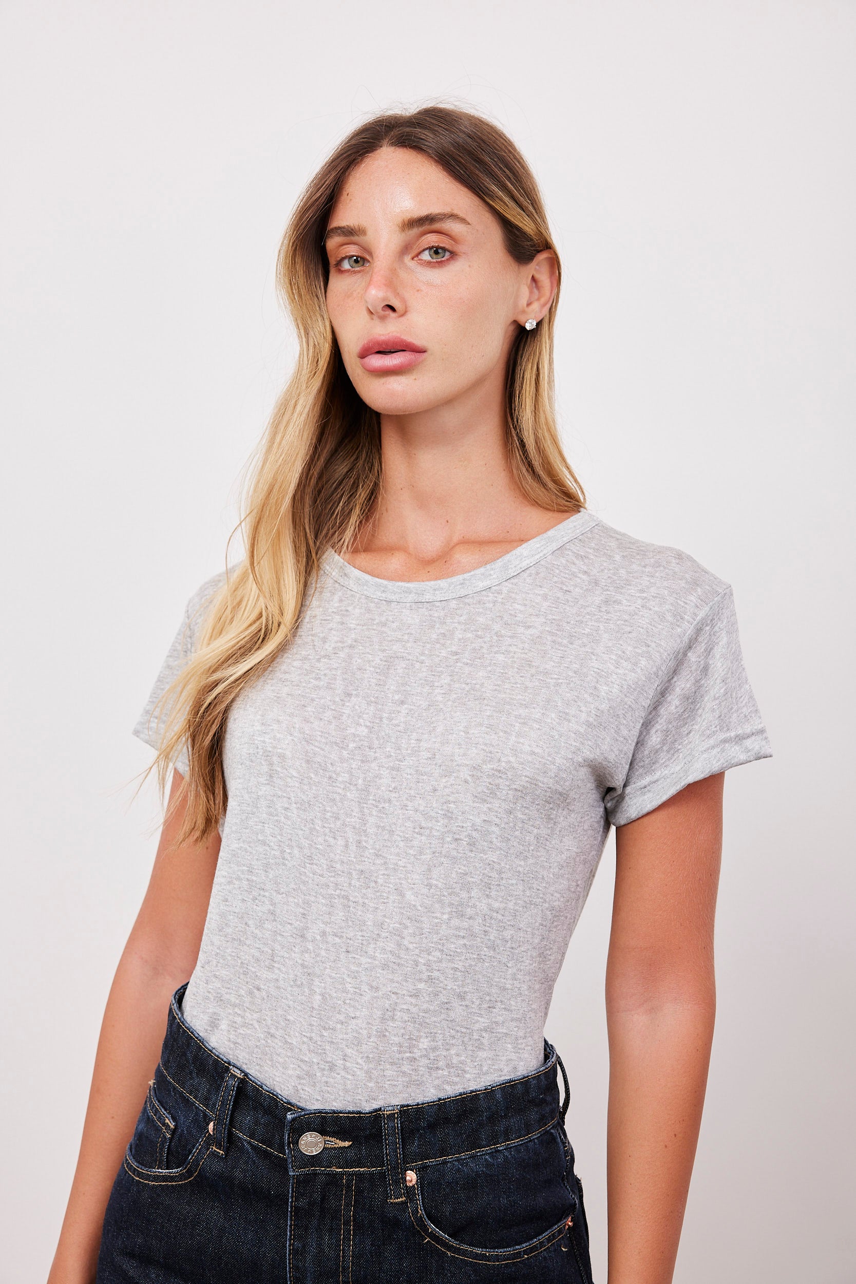 טי-שרט ניקי מבד שקפקף