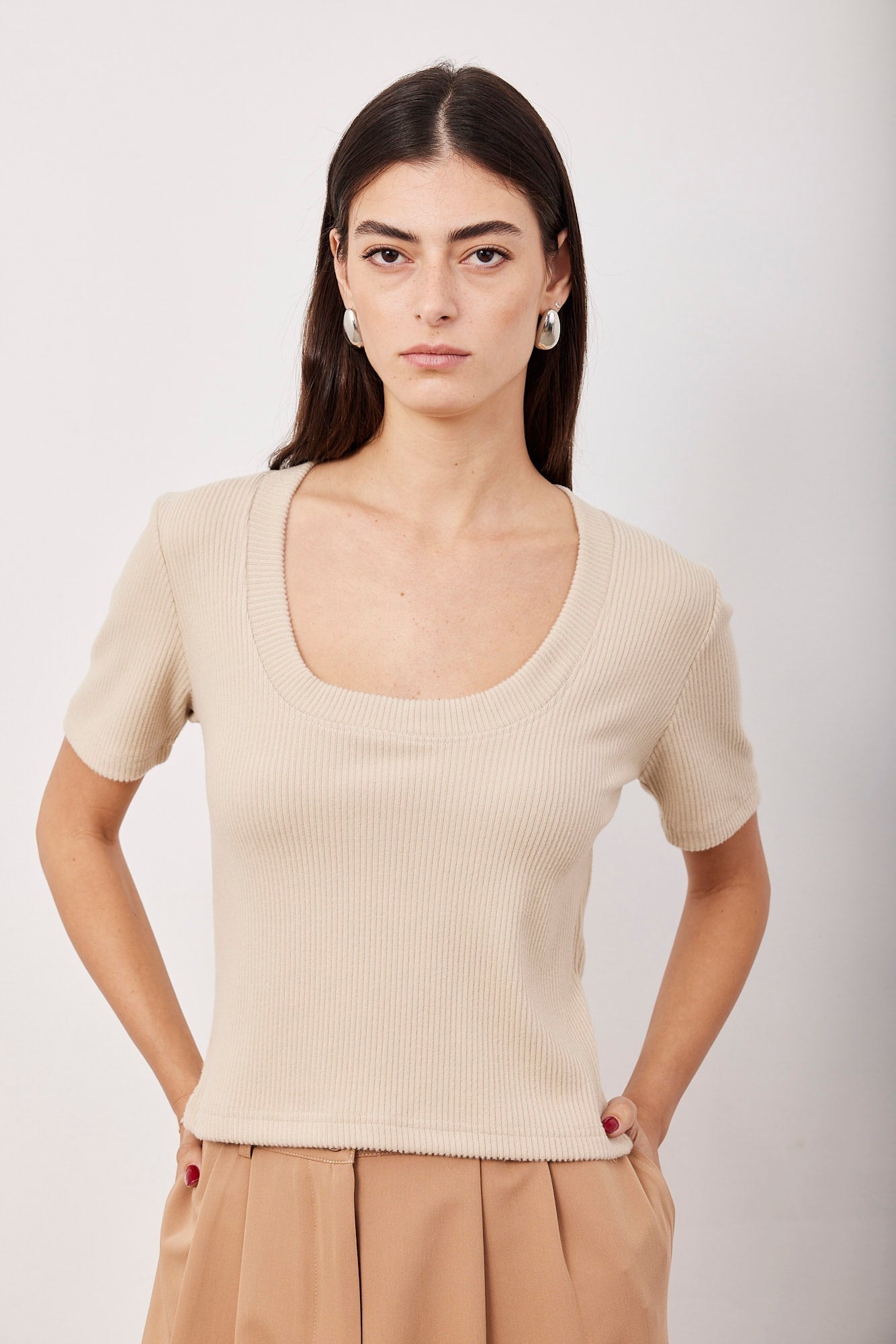 חולצת סריג עם מחשוף עגול - ITAY BRANDS