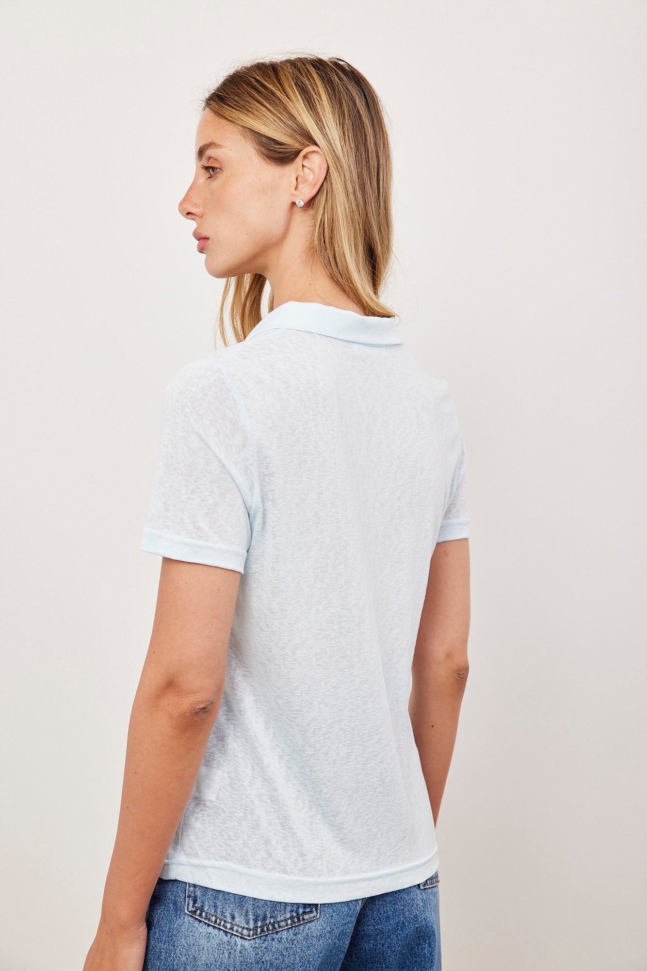 טי-שרט מבד רך בשילוב צווארון וכפתורים - ITAY BRANDS