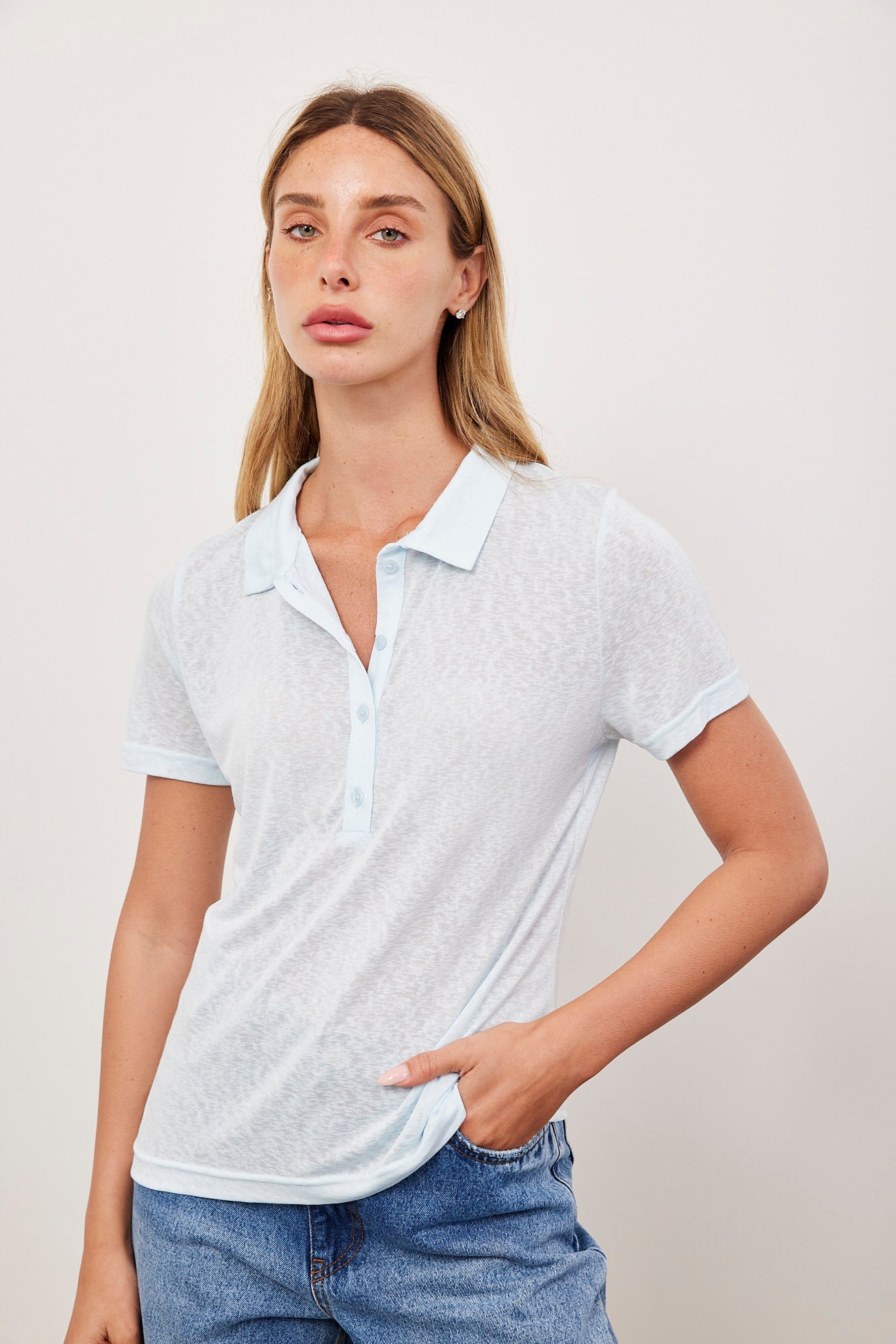 טי-שרט מבד רך בשילוב צווארון וכפתורים - ITAY BRANDS