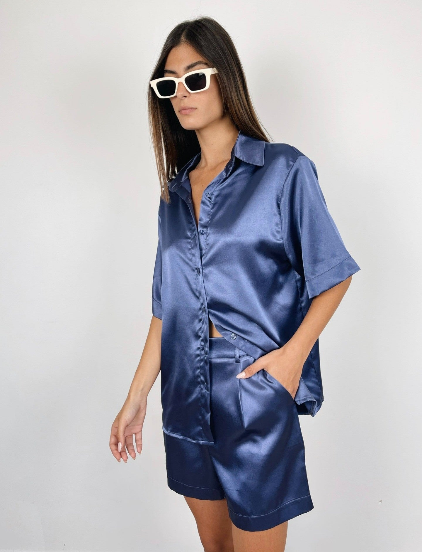 חליפה במראה סטן קצרה - ITAY BRANDS