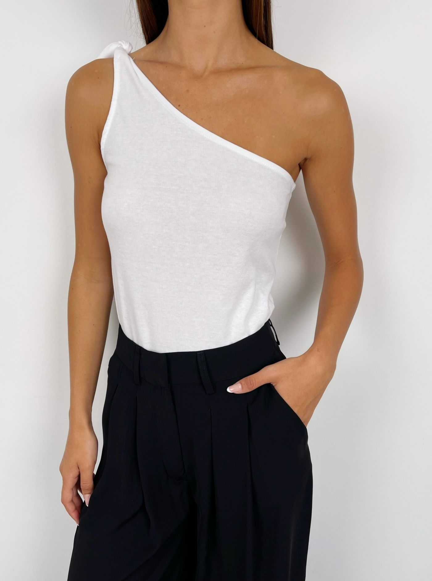 חולצת וואן שולדר קשירה - ITAY BRANDS