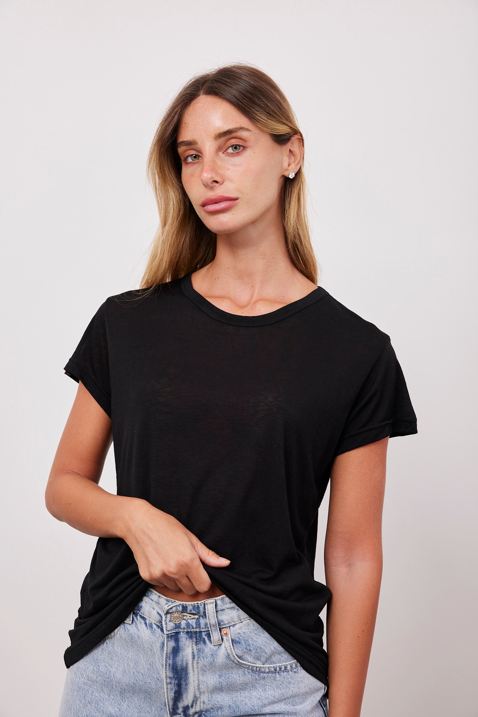 טי-שרט ניקי מבד שקפקף