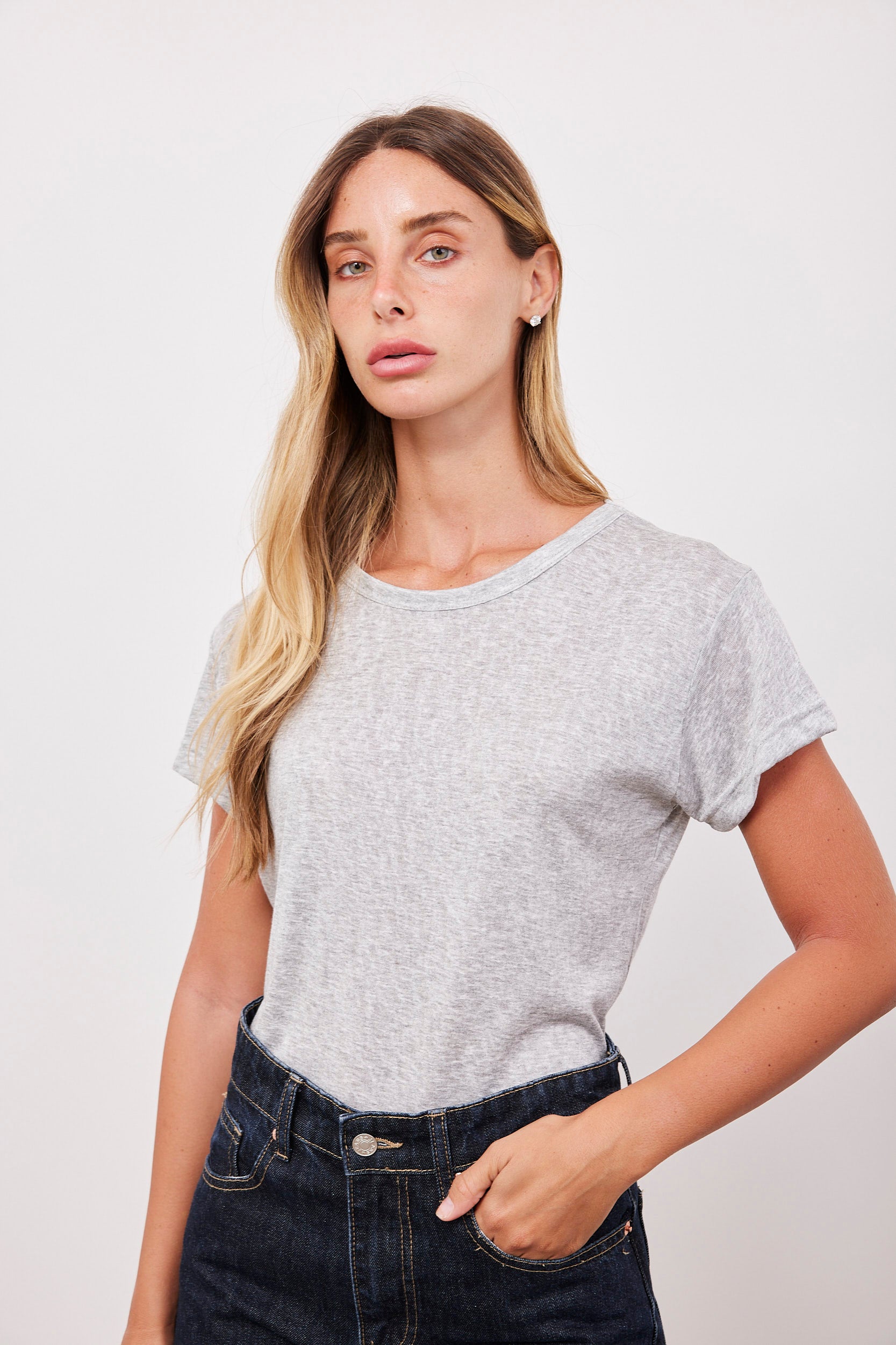 טי-שרט ניקי מבד שקפקף