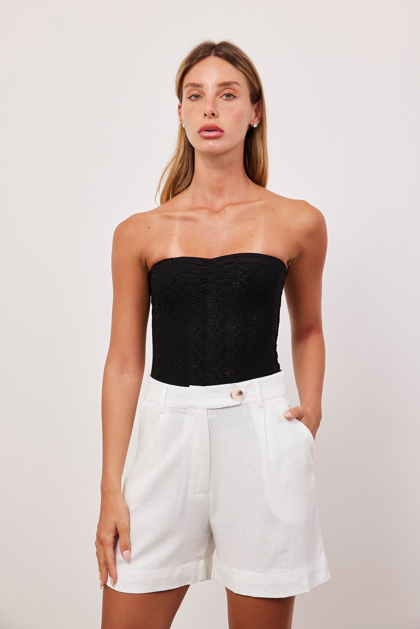 מכנסיים מחוייטים קצרים בשילוב פשתן - ITAY BRANDS