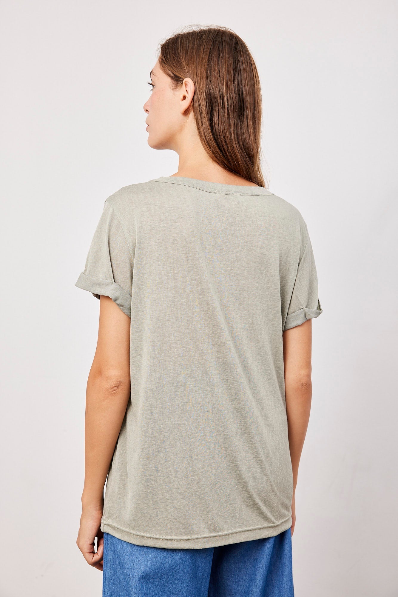 טי-שרט מבד שקפקף - ITAY BRANDS