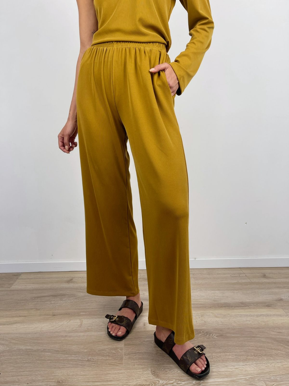 מכנסיים מתרחבים מבד נשפך - ITAY BRANDS