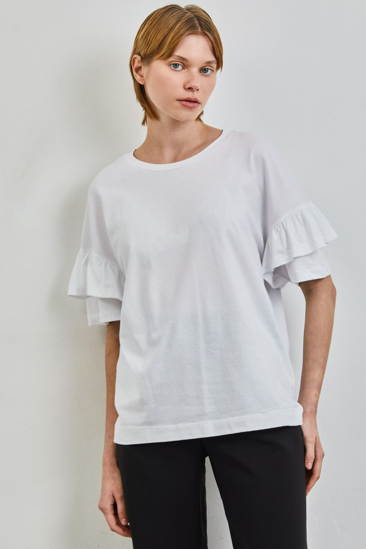 טי-שרט קצרה עם שרוולי פעמון - ITAY BRANDS