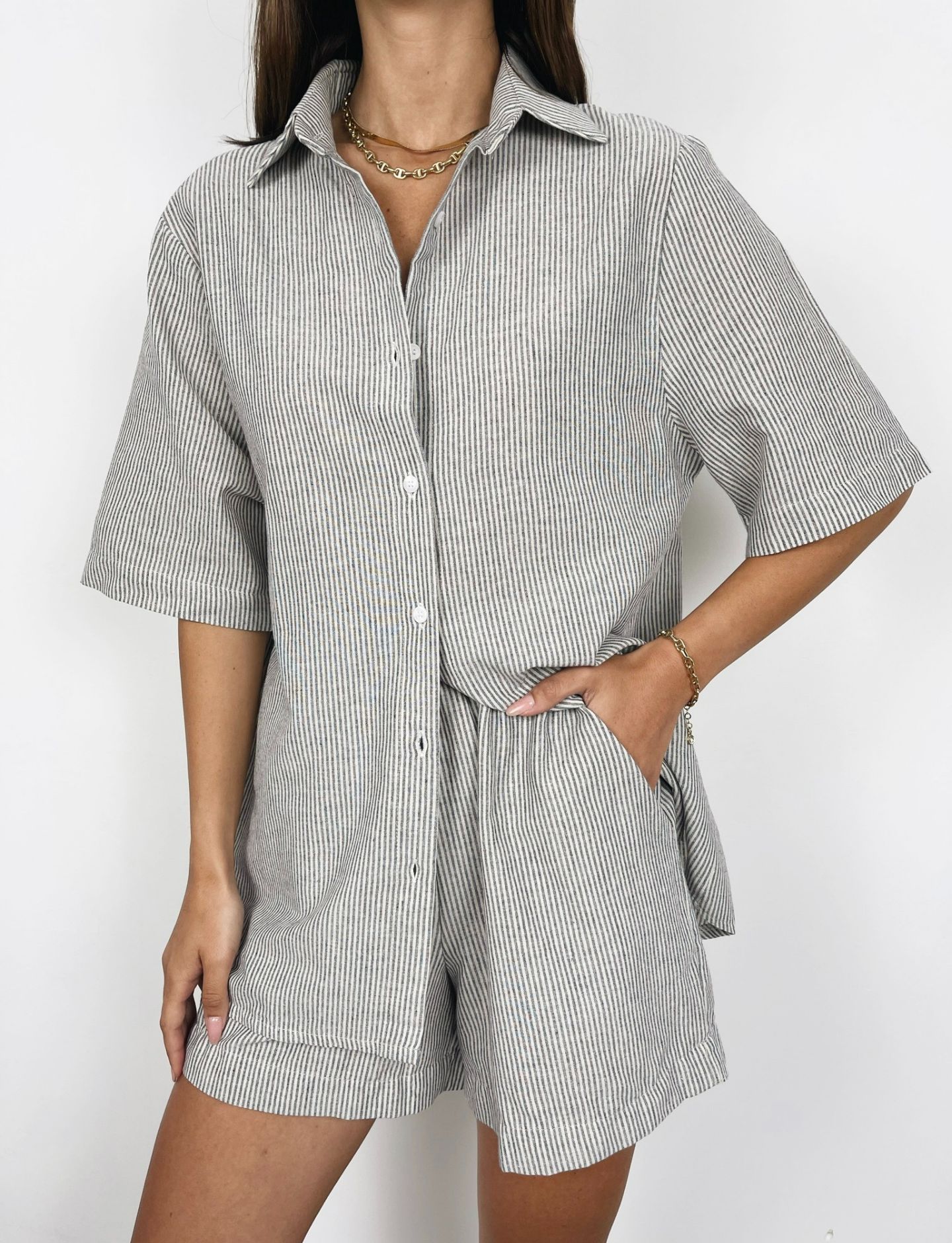 חליפת פסים מכופתרת - ITAY BRANDS