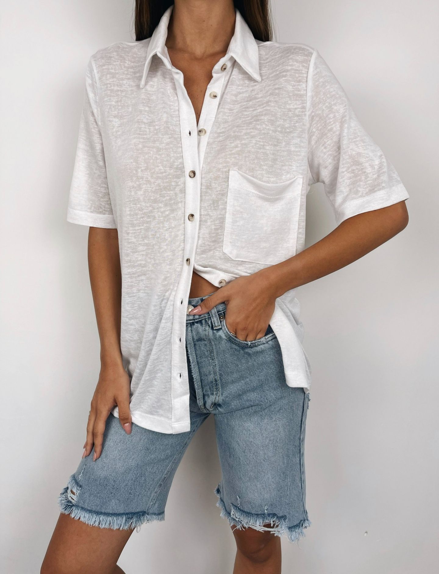 מכופתרת שקפקפה קצרה - ITAY BRANDS