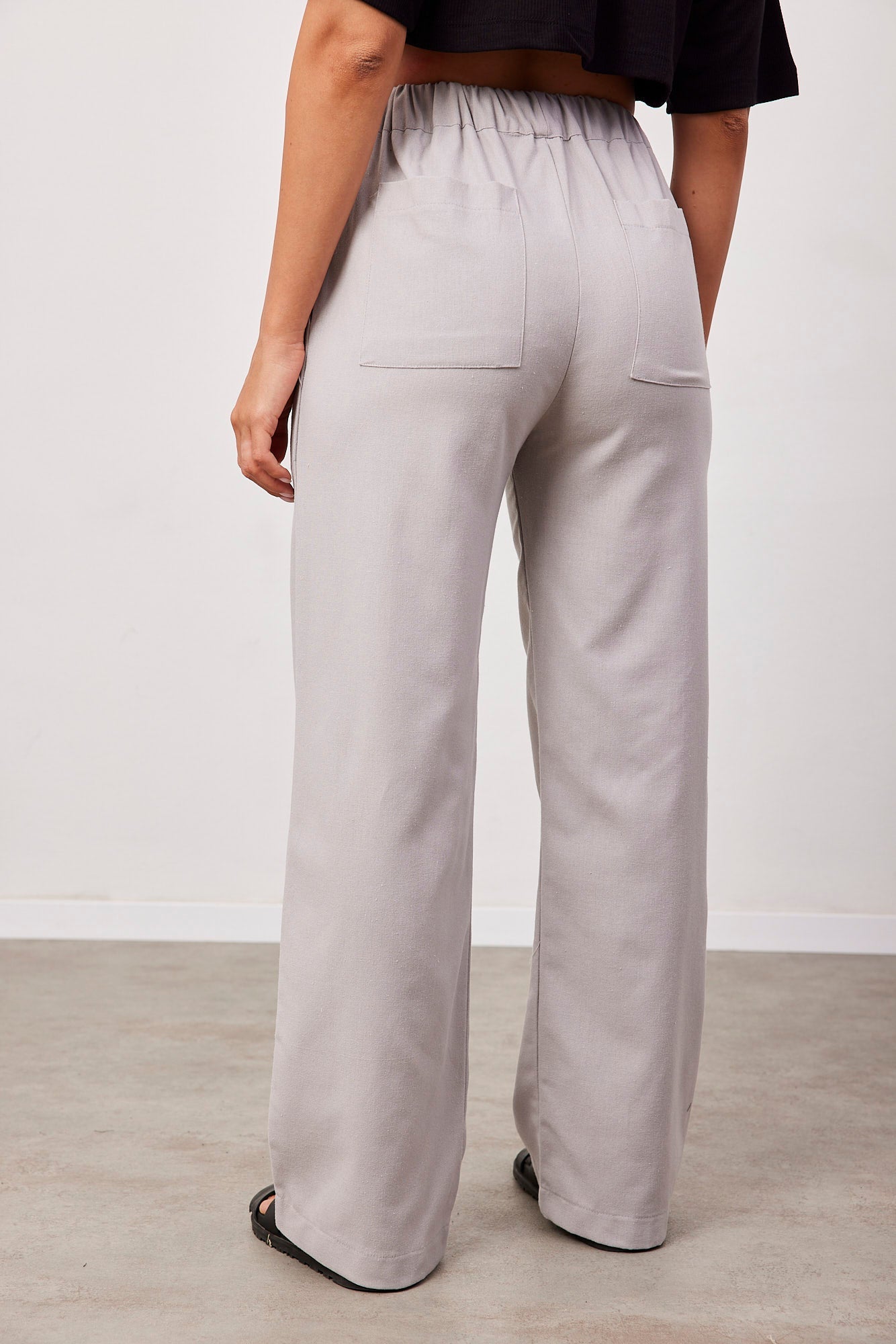 מכנסיים במראה פשתן עם קשירה - ITAY BRANDS