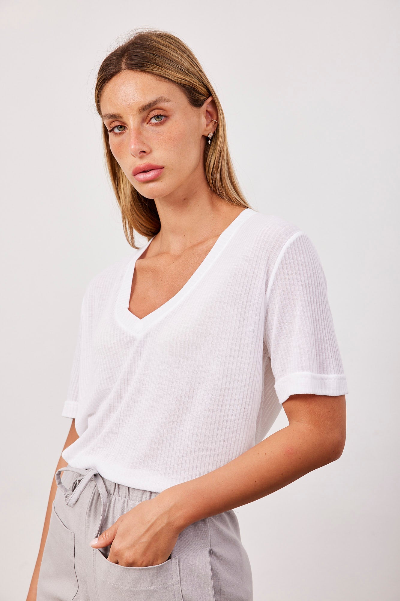 טי-שרט וי אוברסייז מבד רך - ITAY BRANDS