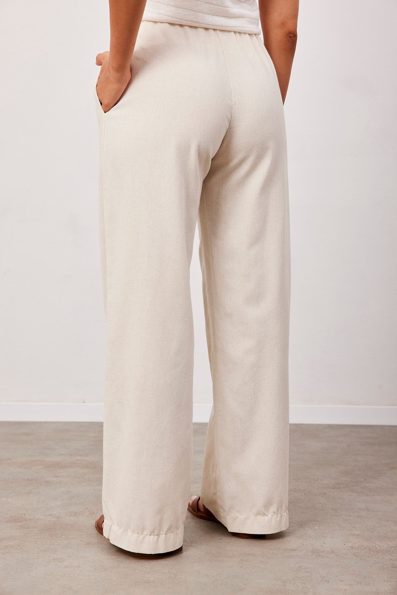 מכנסיים בשילוב פשתן עם כיסים קדמיים - ITAY BRANDS