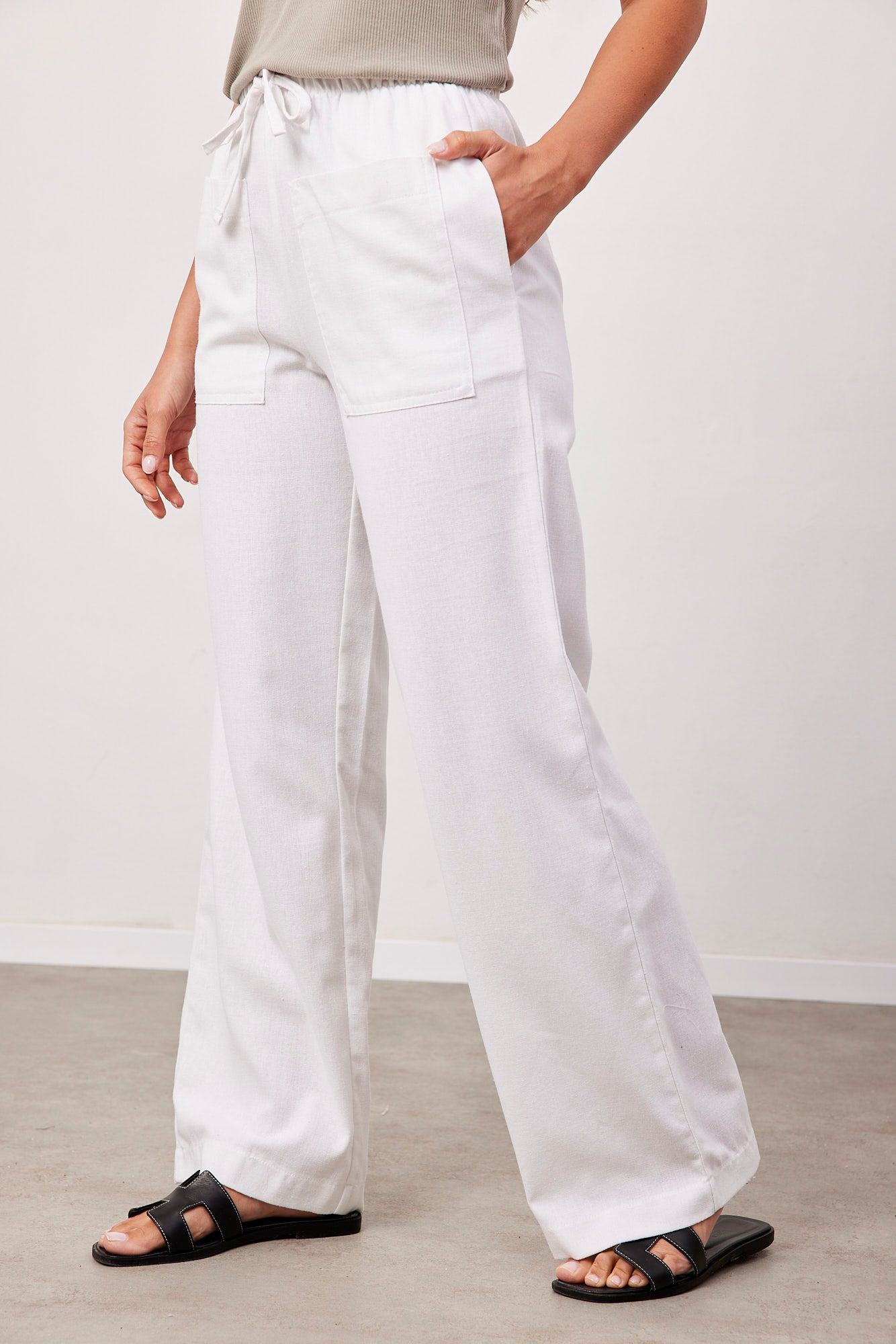 מכנסיים בשילוב פשתן עם כיסים קדמיים - ITAY BRANDS