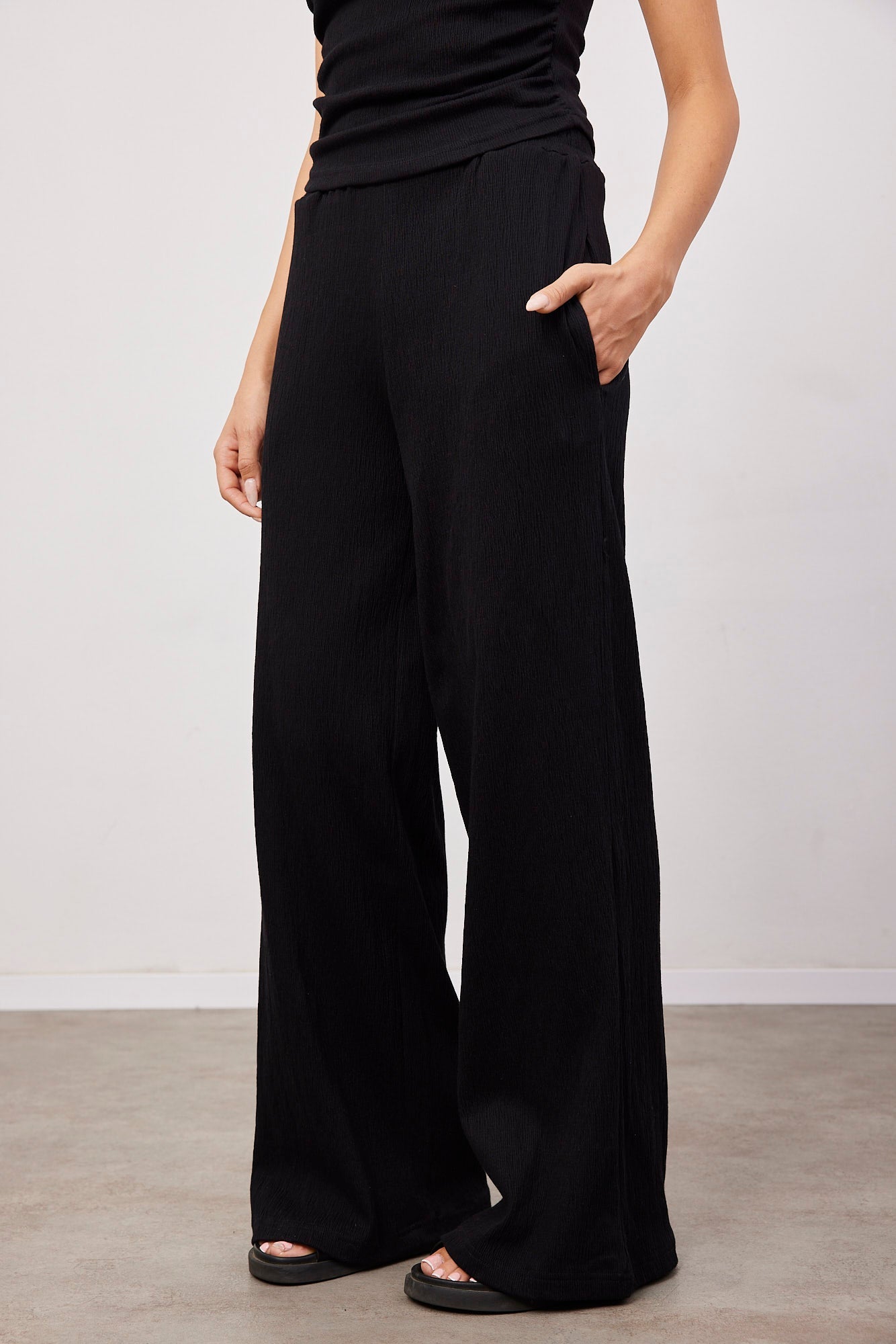 חליפת סטרפלס - ITAY BRANDS