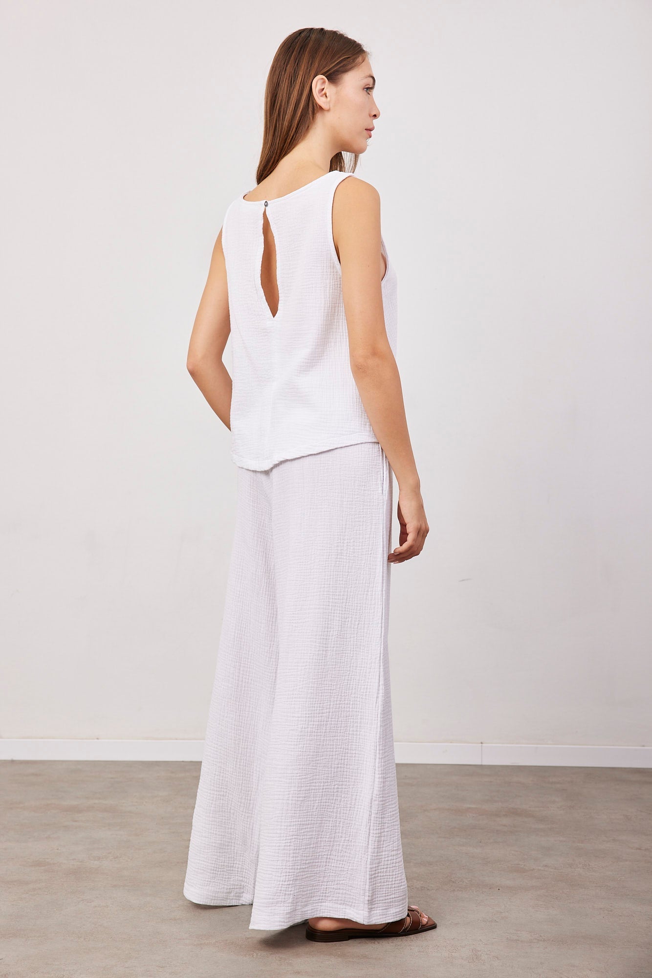 חליפת טטרה רחבה - ITAY BRANDS