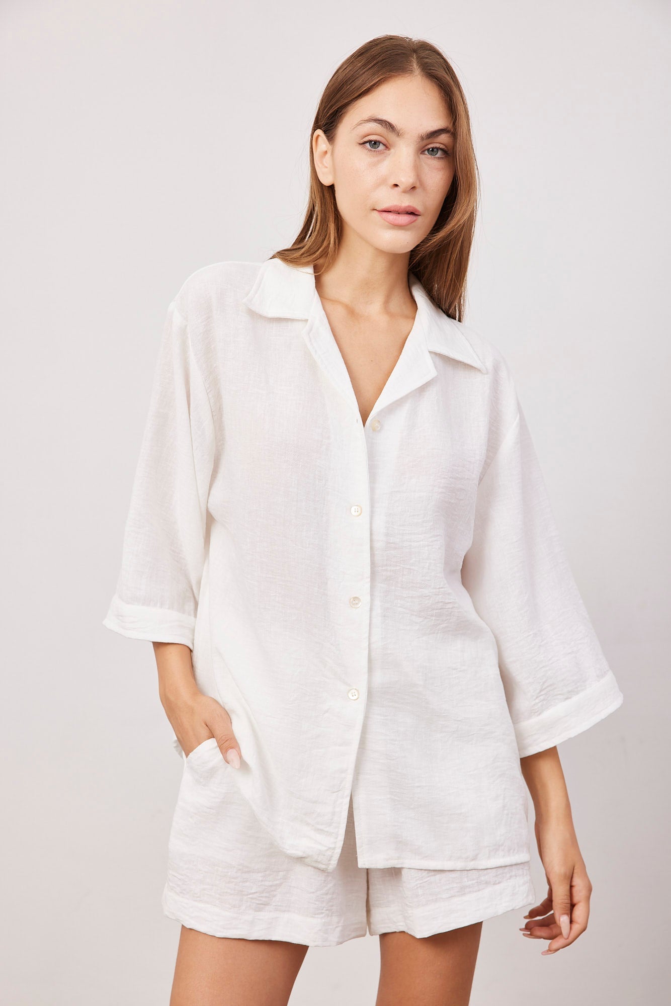 חליפה קצרה מכופתרת - ITAY BRANDS