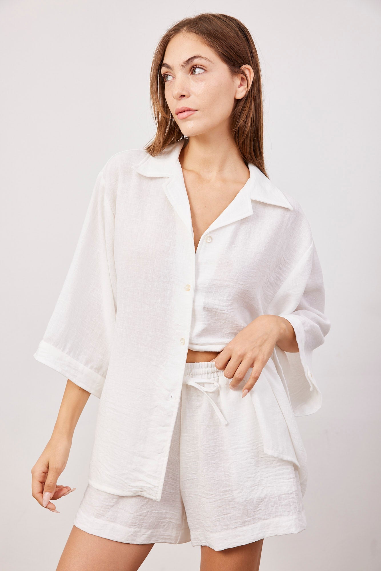 חליפה קצרה מכופתרת - ITAY BRANDS