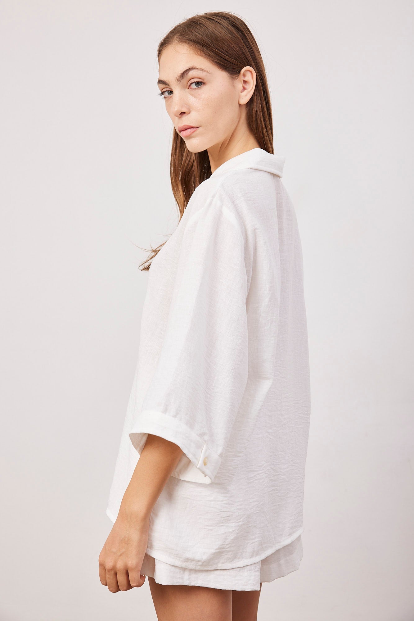 חליפה קצרה מכופתרת - ITAY BRANDS