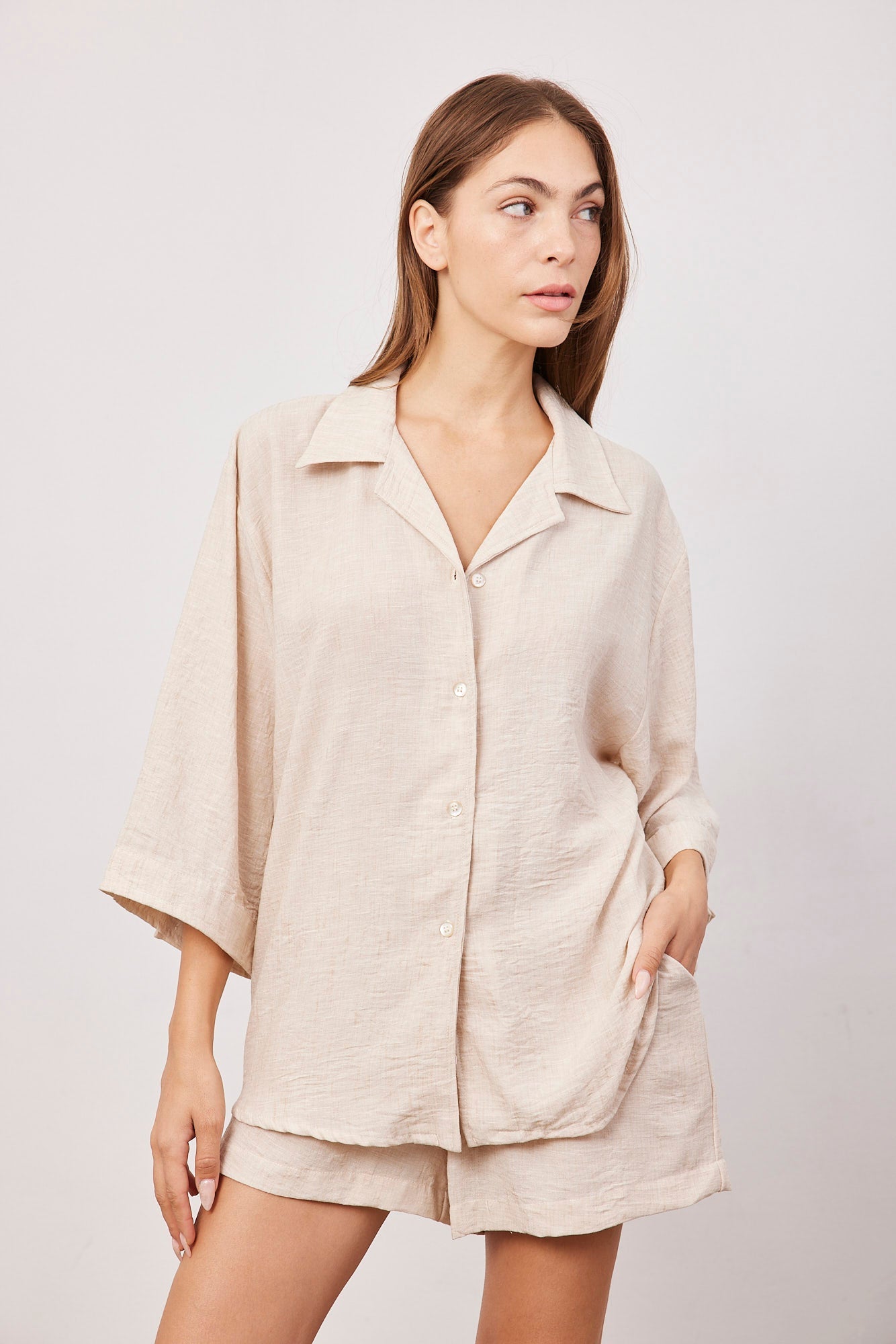 חליפה קצרה מכופתרת - ITAY BRANDS