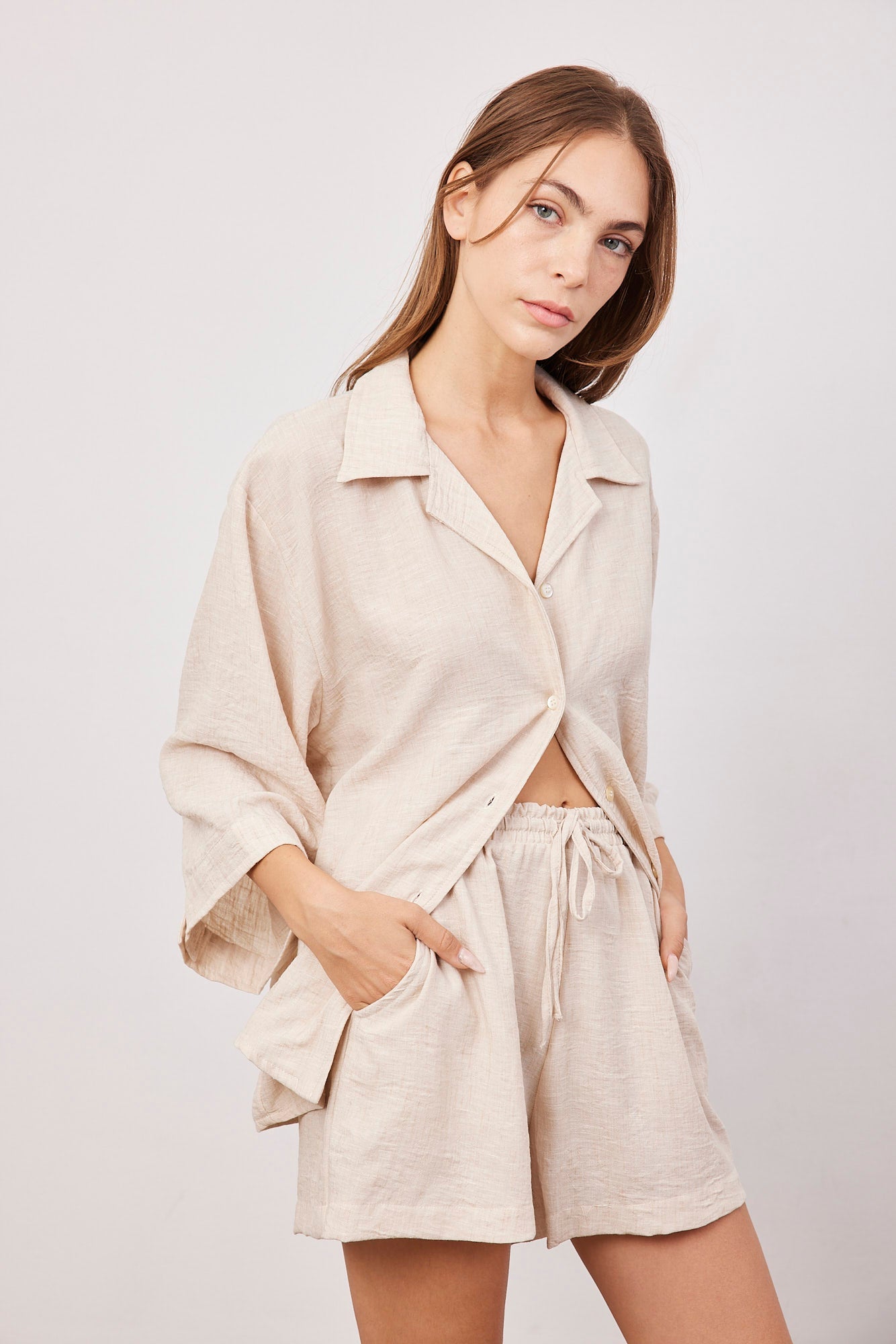 חליפה קצרה מכופתרת - ITAY BRANDS