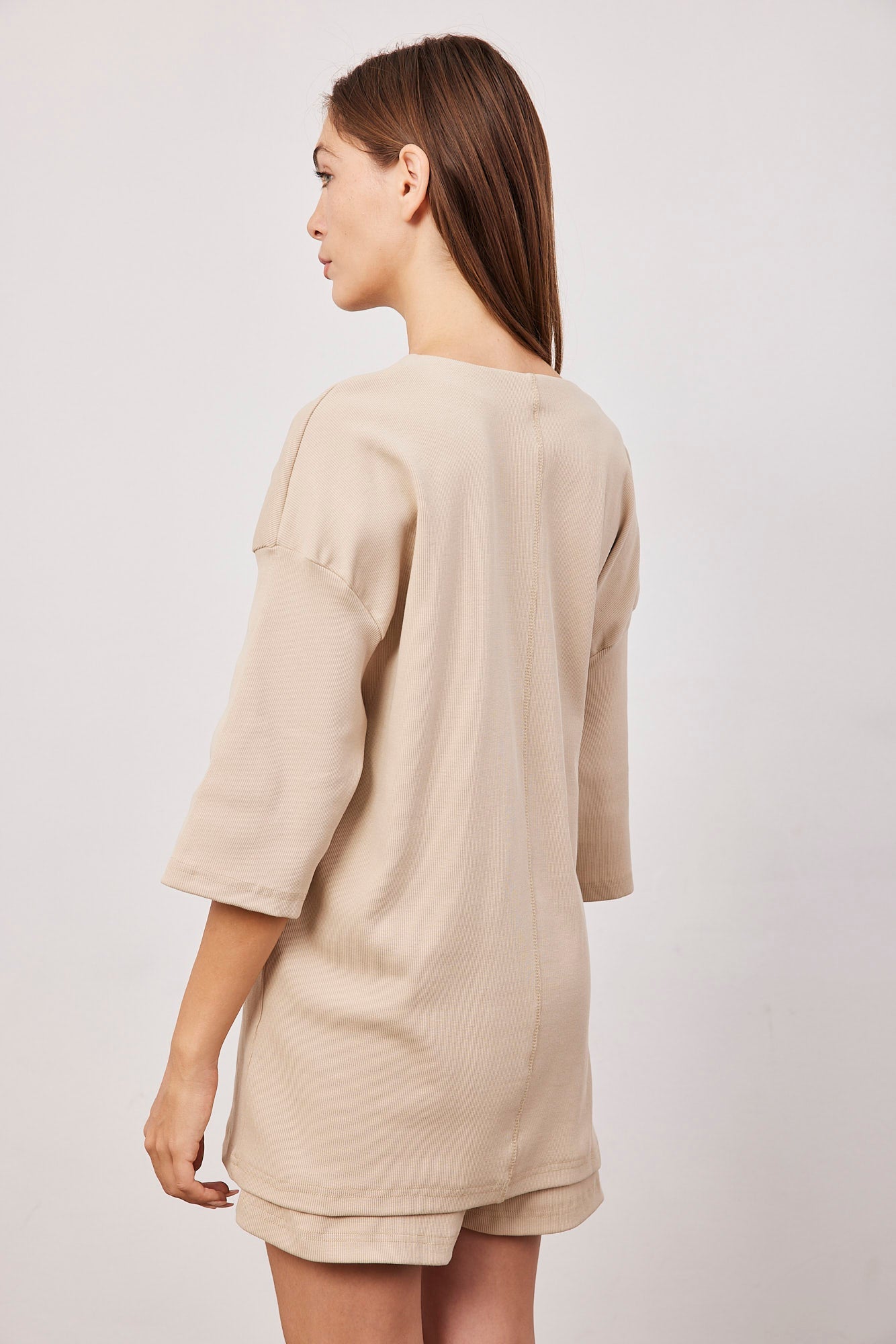 חליפה עם חולצת מעטפת - ITAY BRANDS