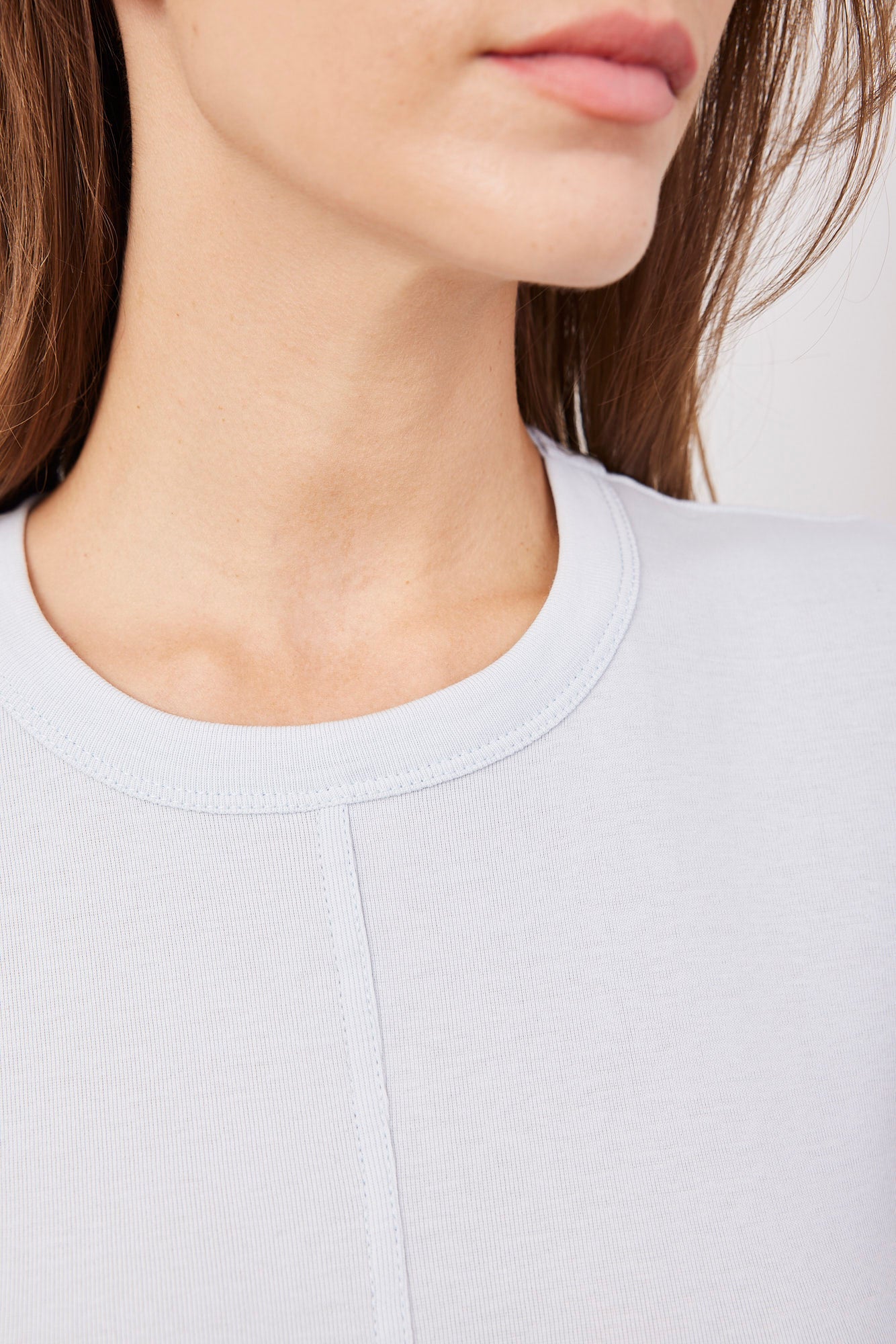 טישרט קרופ עם תיפור - ITAY BRANDS