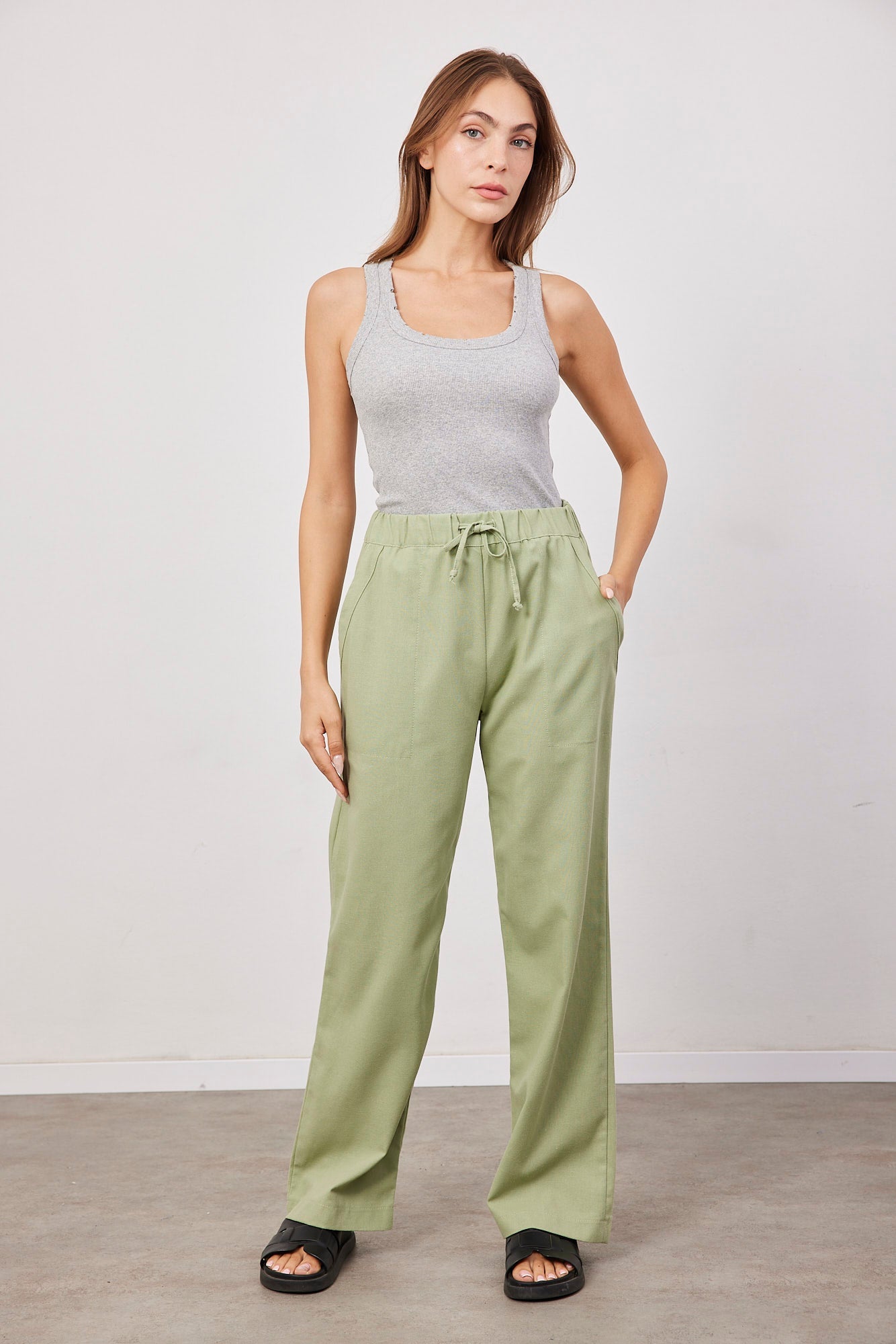 מכנסיים במראה פשתן עם קשירה - ITAY BRANDS