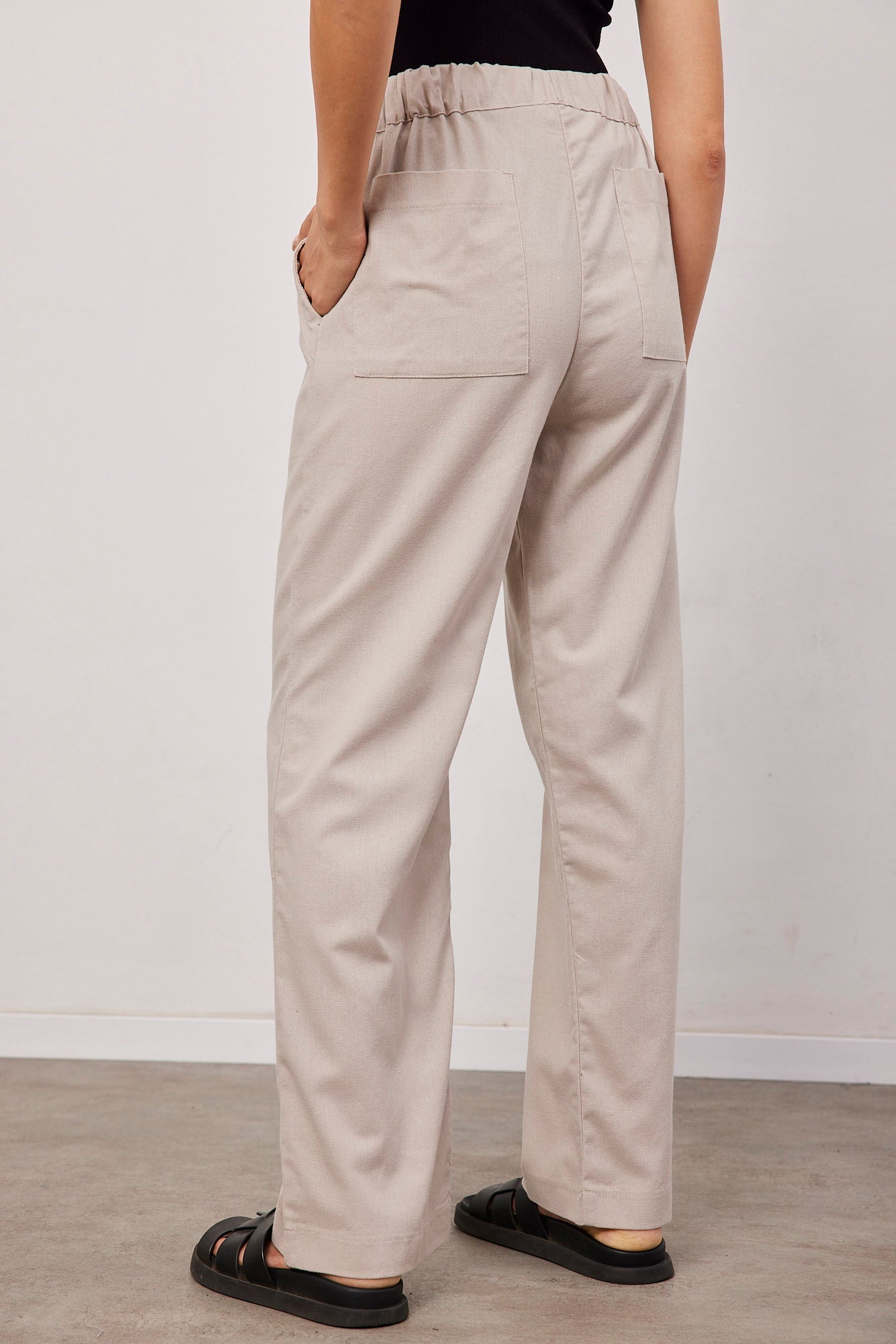 מכנסיים במראה פשתן עם קשירה - ITAY BRANDS