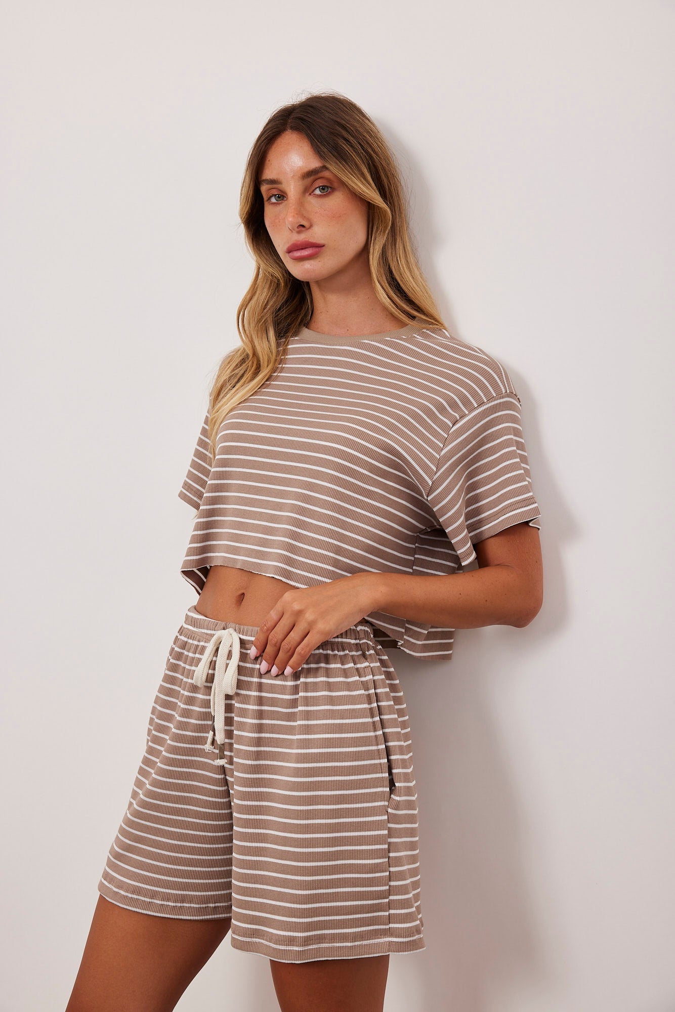 חולצת קרופ פסים - ITAY BRANDS