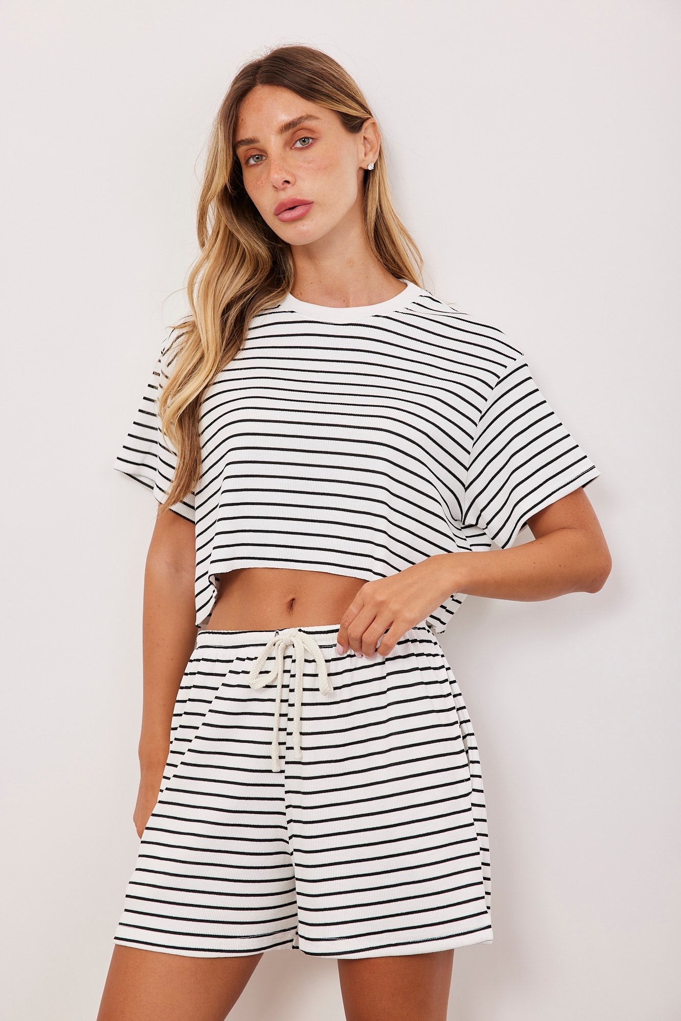 מכנסי פסים קצרים - ITAY BRANDS