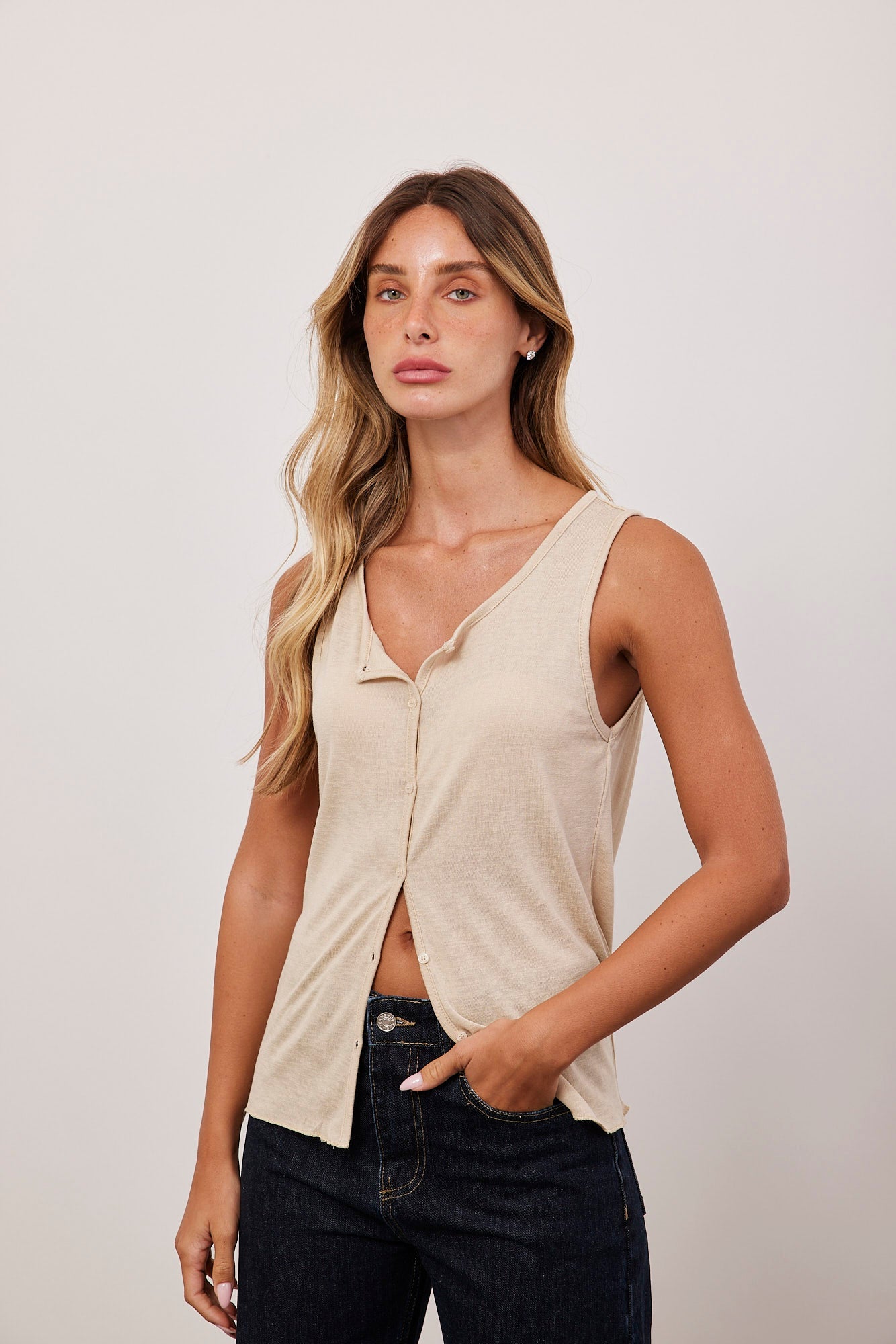 גופייה מכופתרת - ITAY BRANDS