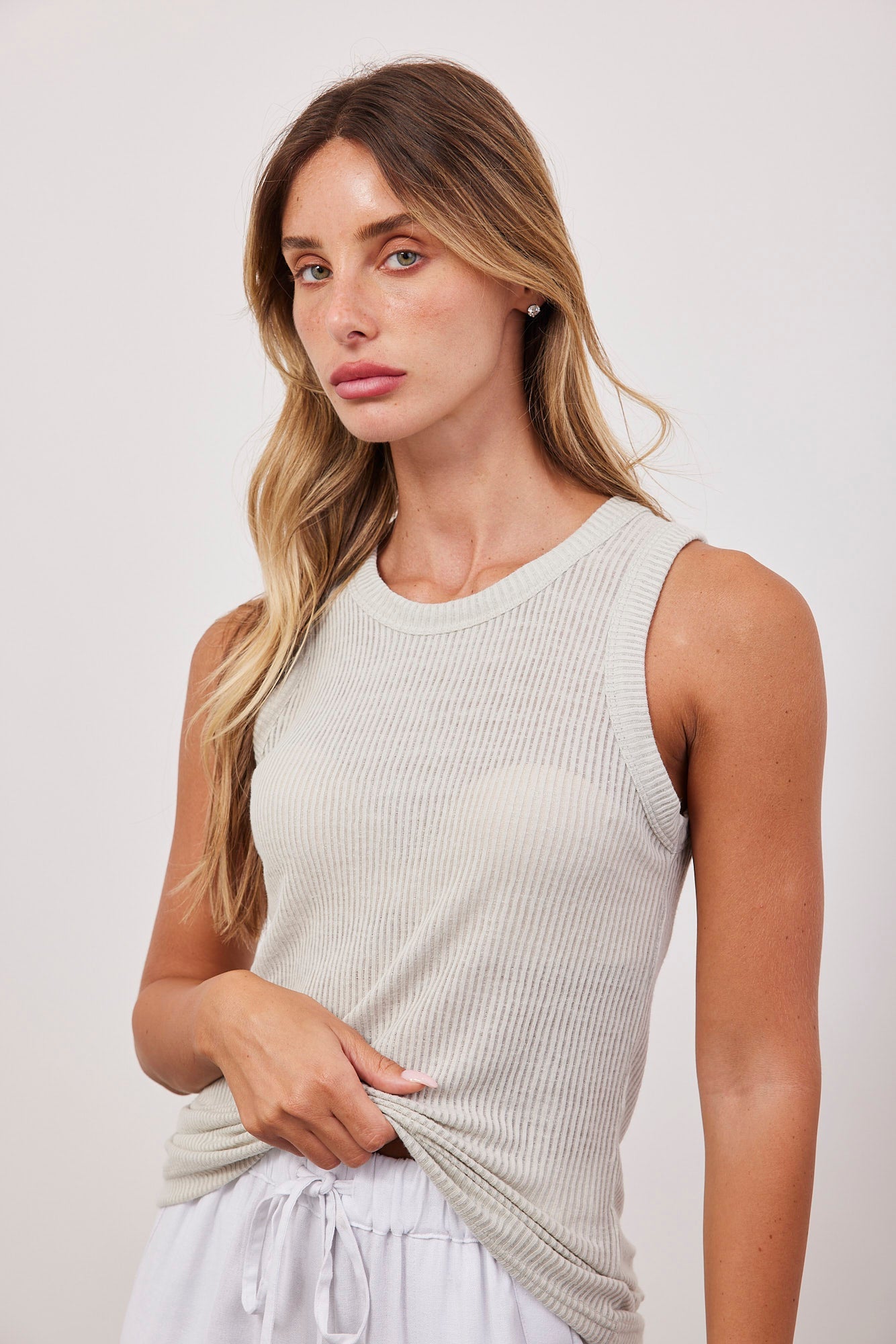 גופייה רכה בטקסטורת פסים - ITAY BRANDS