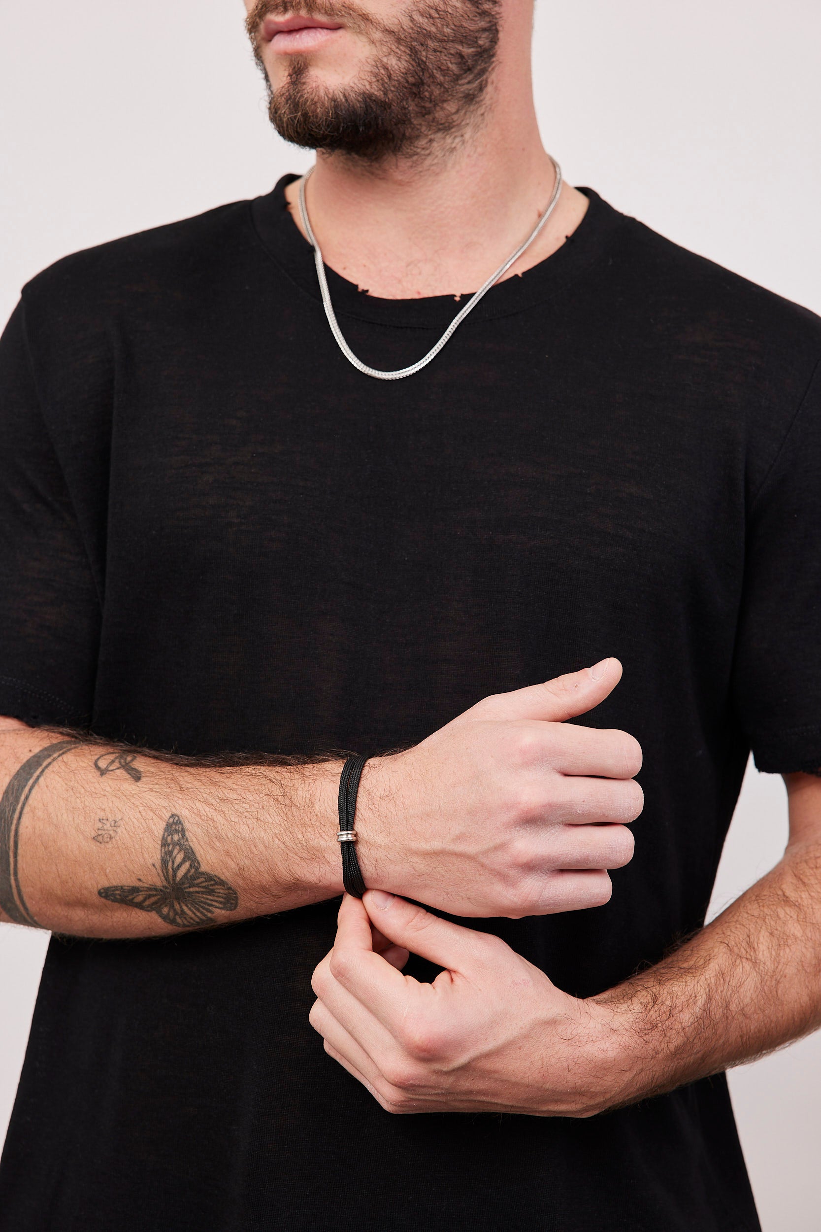 צמיד חבל שחור כפול