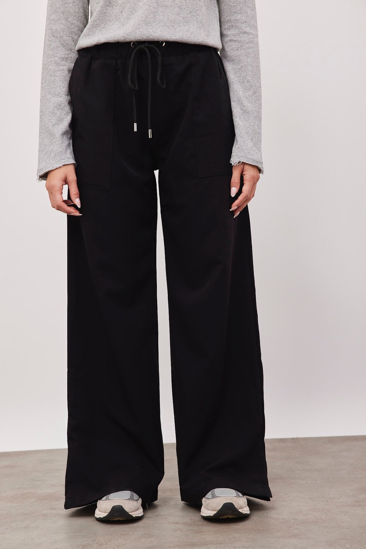 מכנסיים מבד מחויט עם גומי במותן - ITAY BRANDS