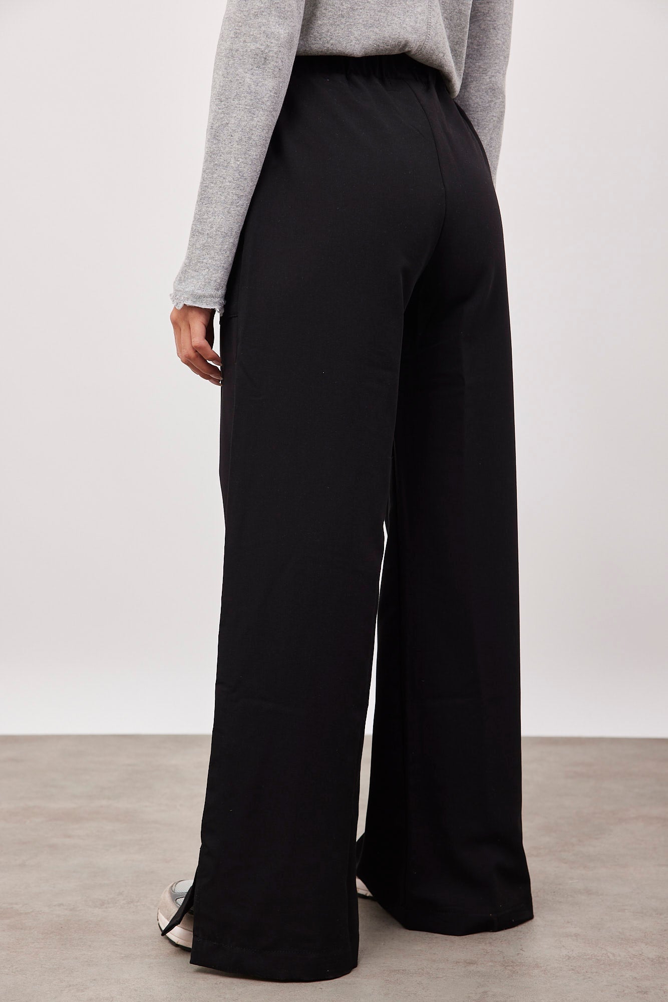 מכנסיים מבד מחויט עם גומי במותן - ITAY BRANDS