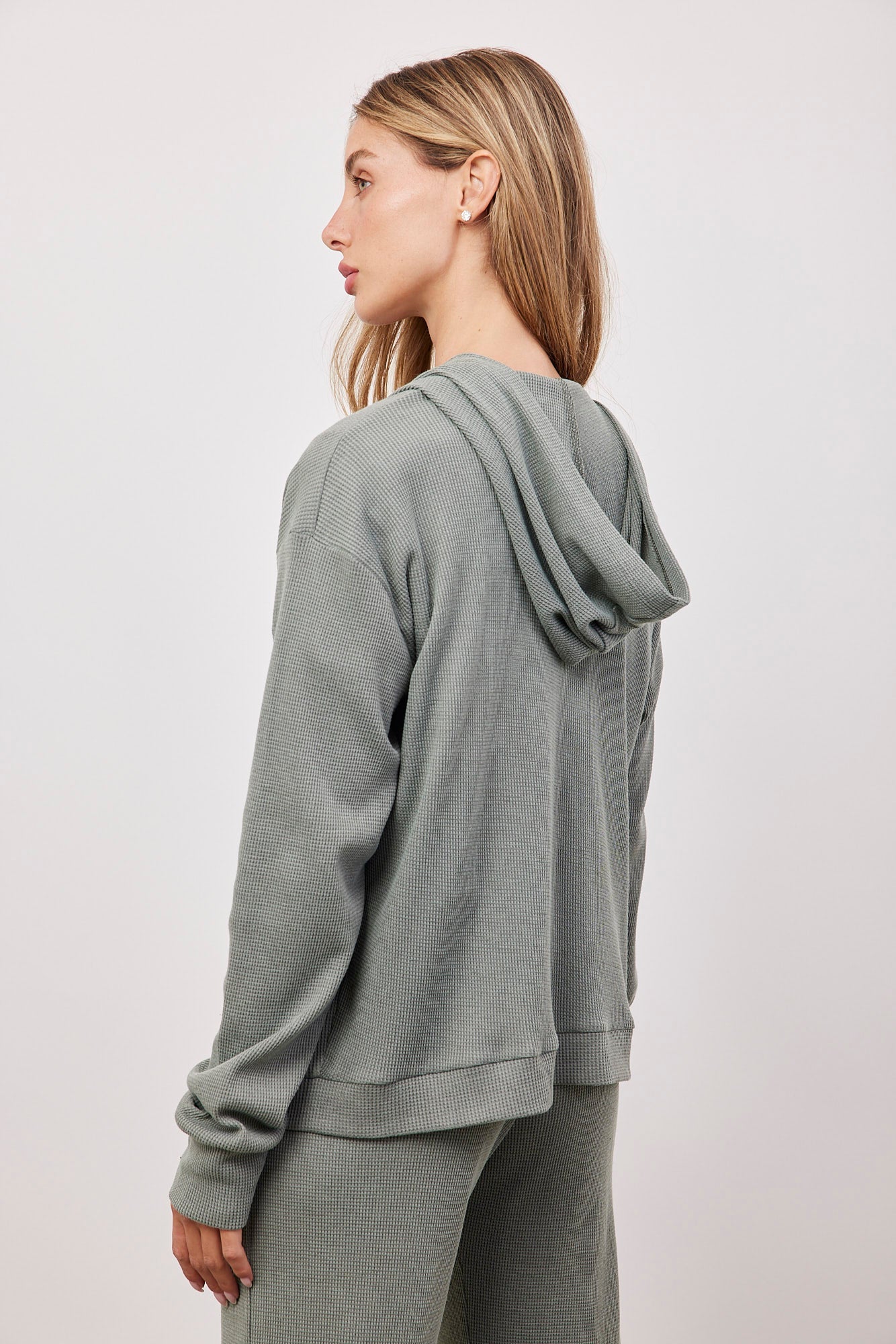 סווטשירט קפוצ'ון מבד וופל - ITAY BRANDS