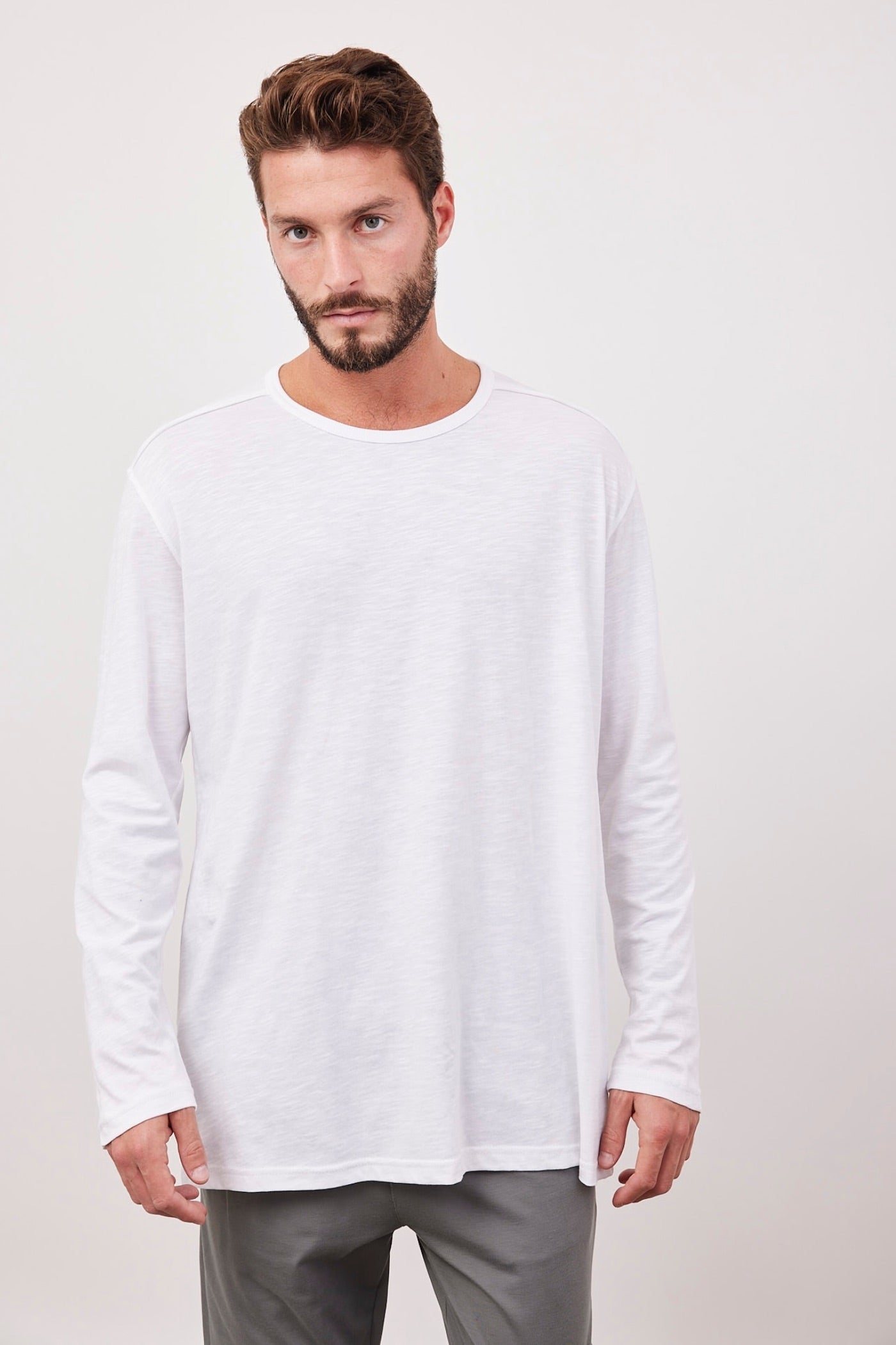 חולצה רכה עם תיפורים בולטים - ITAY BRANDS