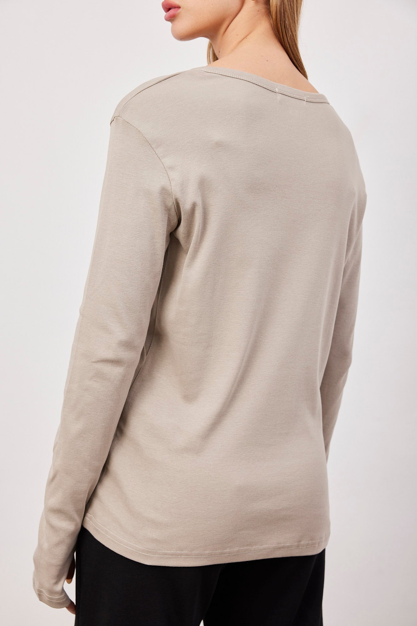 חולצה ארוכה וי כפפה - ITAY BRANDS