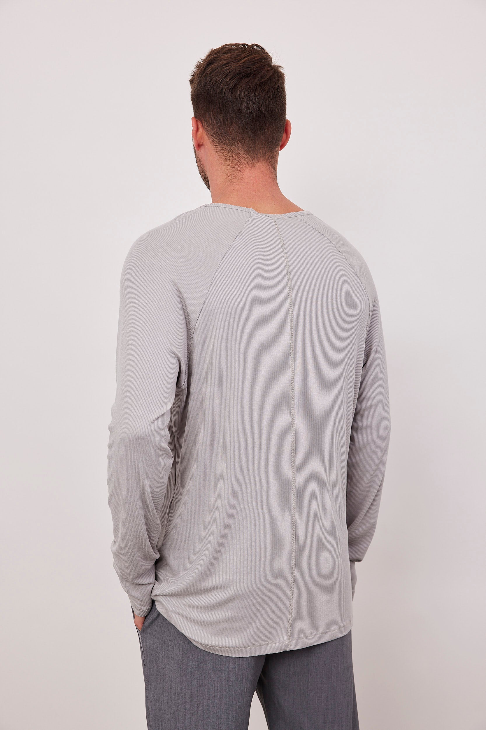 חולצה ארוכה מבד ריב